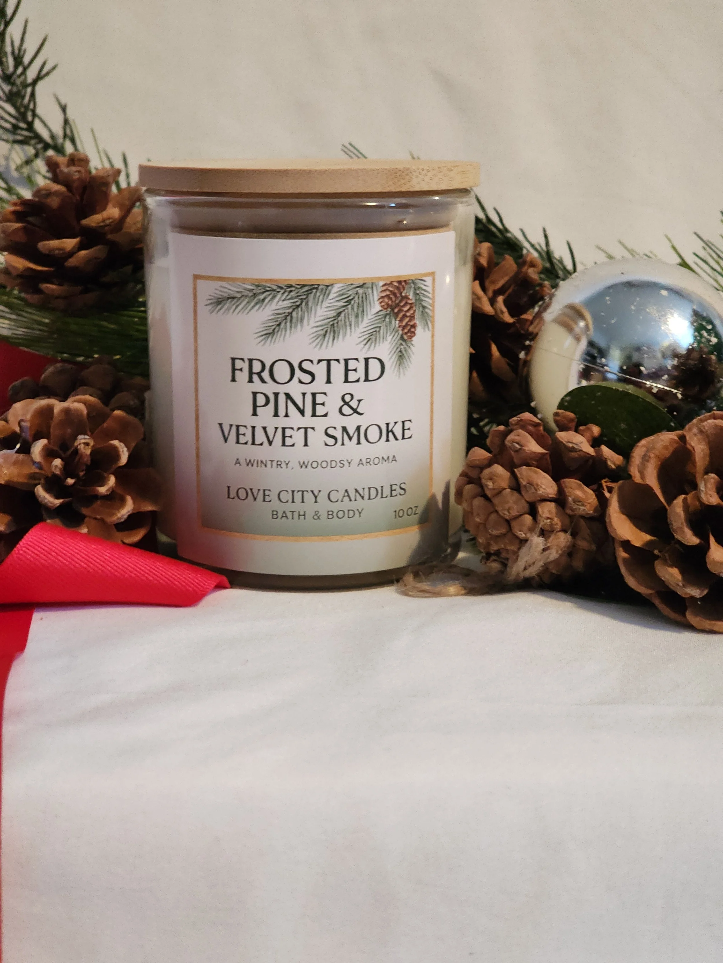 Frosted Pine & Velvet Smoke – 10oz Luxury Candle