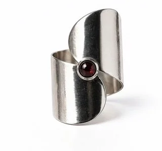 Silver statement ring with cabochon gemstone, front view.jpeg