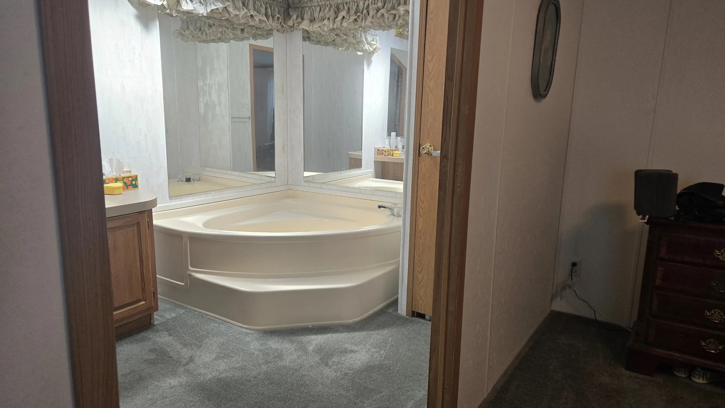 master bath tub 046.jpg