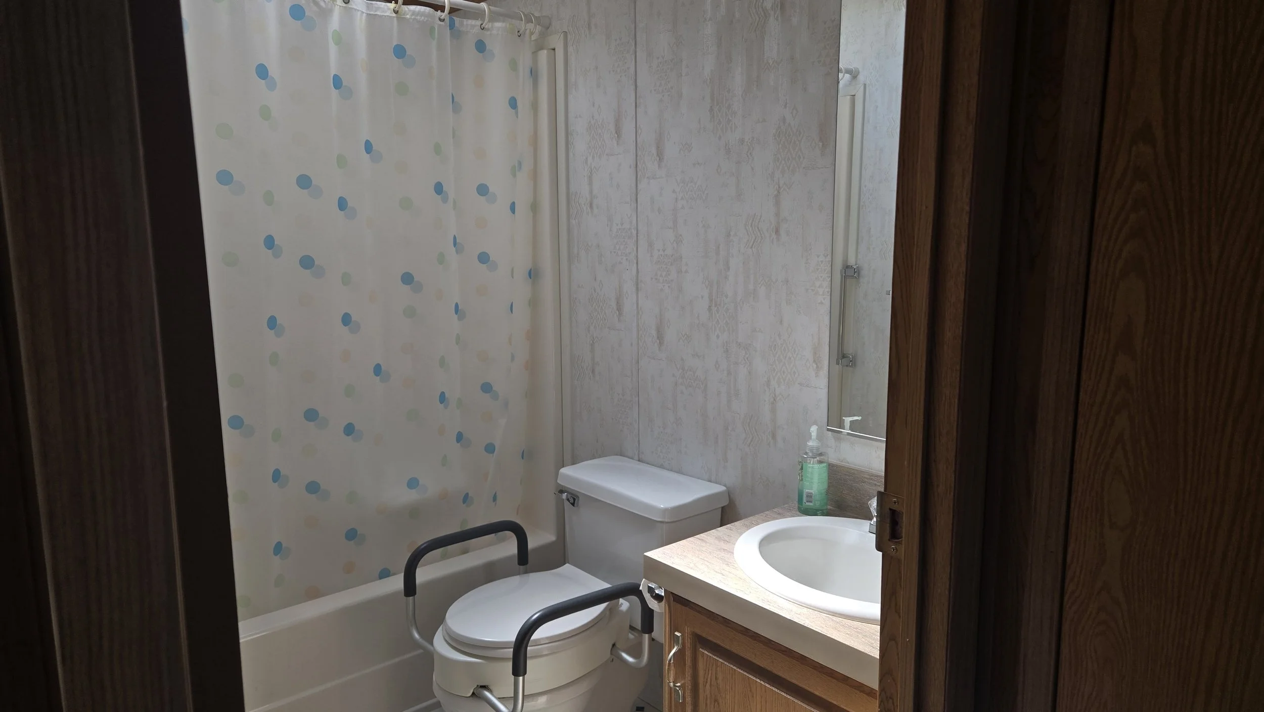 2nd bath 046.jpg