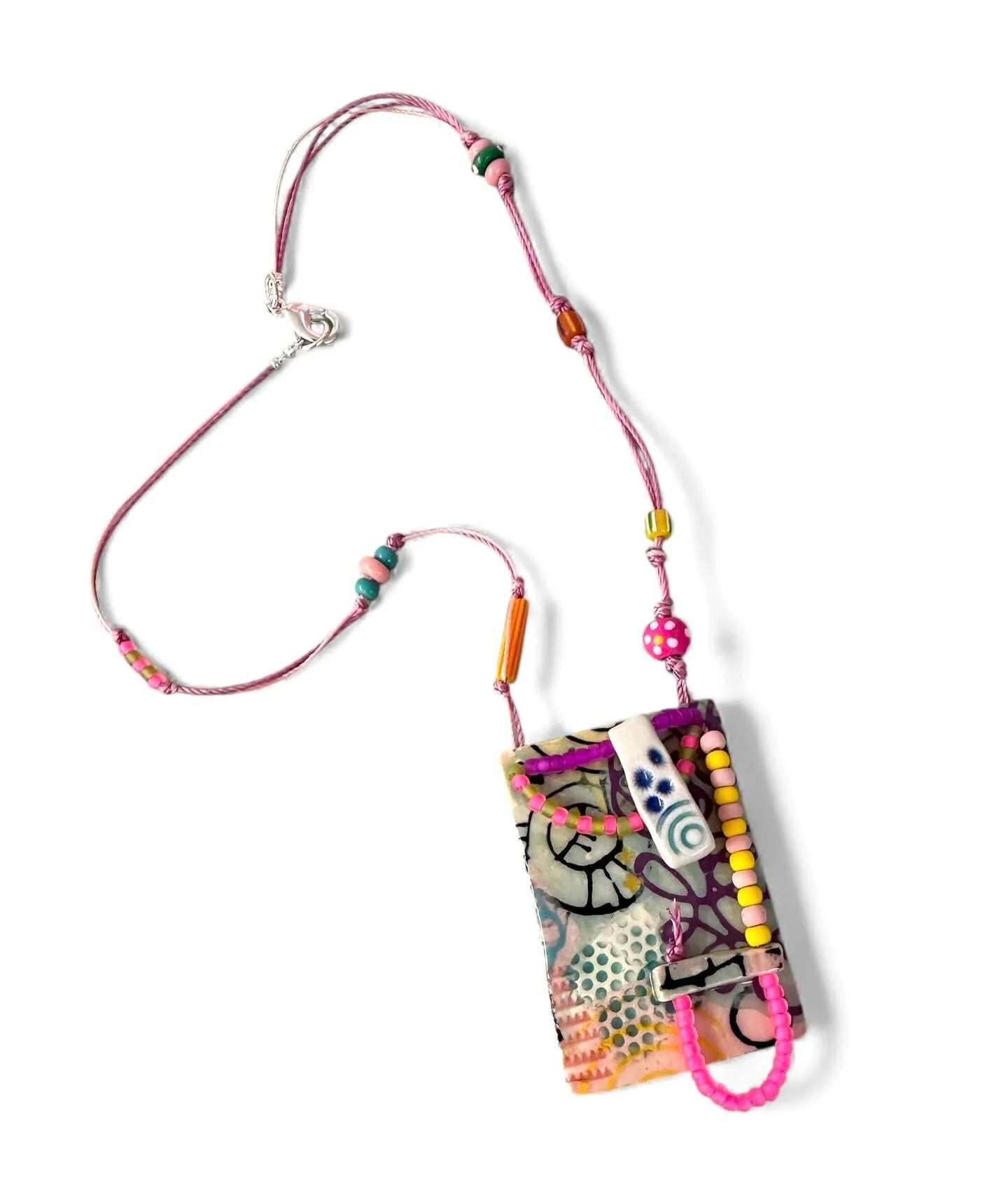 🩷😊✌🏽. #ceramics #jewelryforsale #shopsmall #ceramicjewelry #artjewelry #artwork