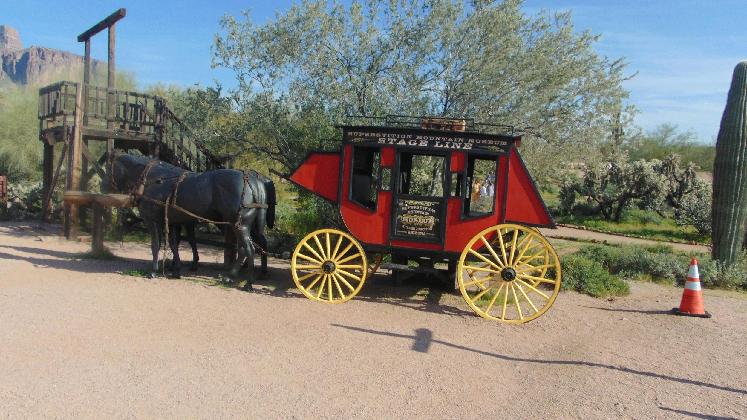 Yes, DLR Is Playing Stagecoach Fest