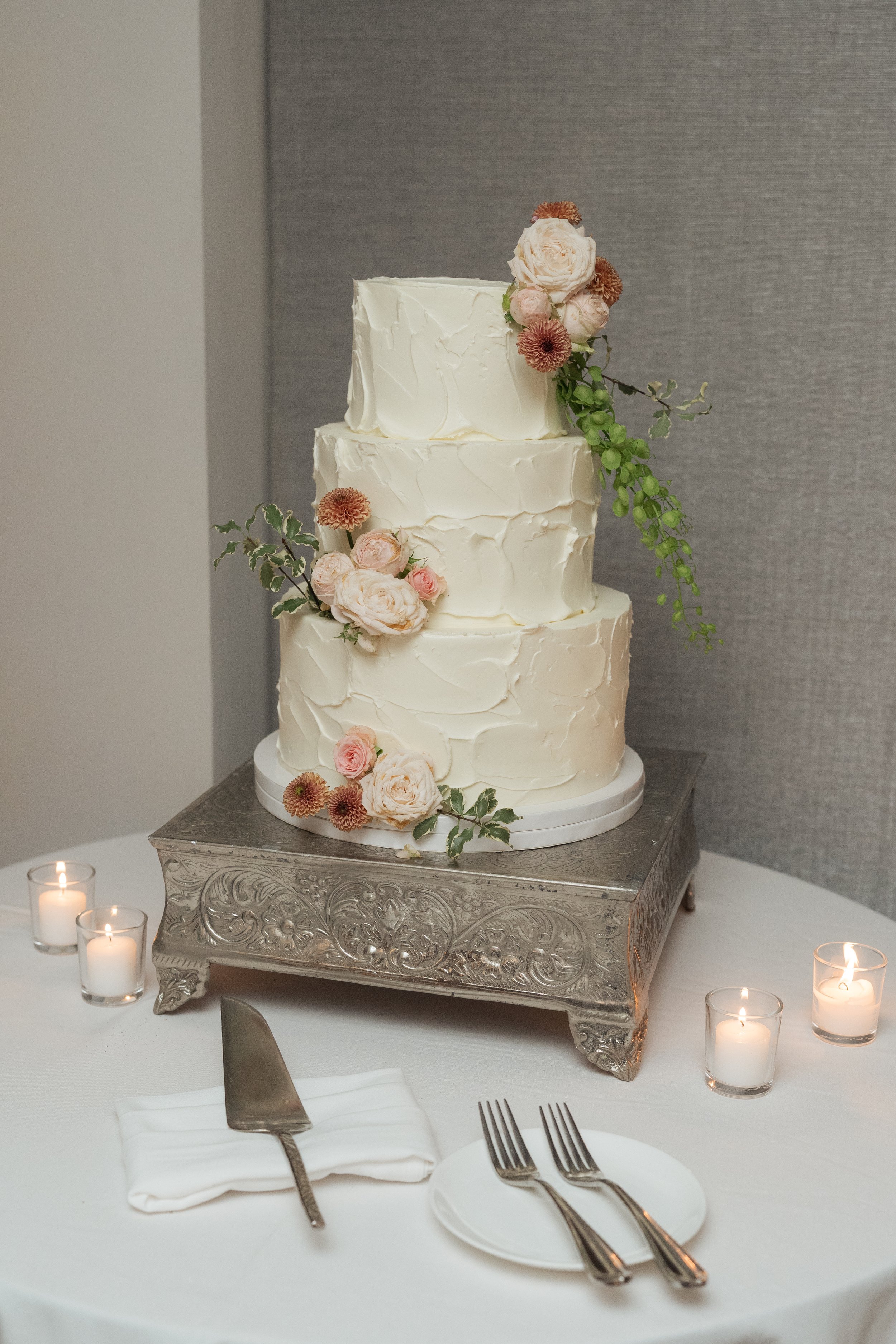 La Valencia Hotel Wedding in  La Jolla California-33.jpg