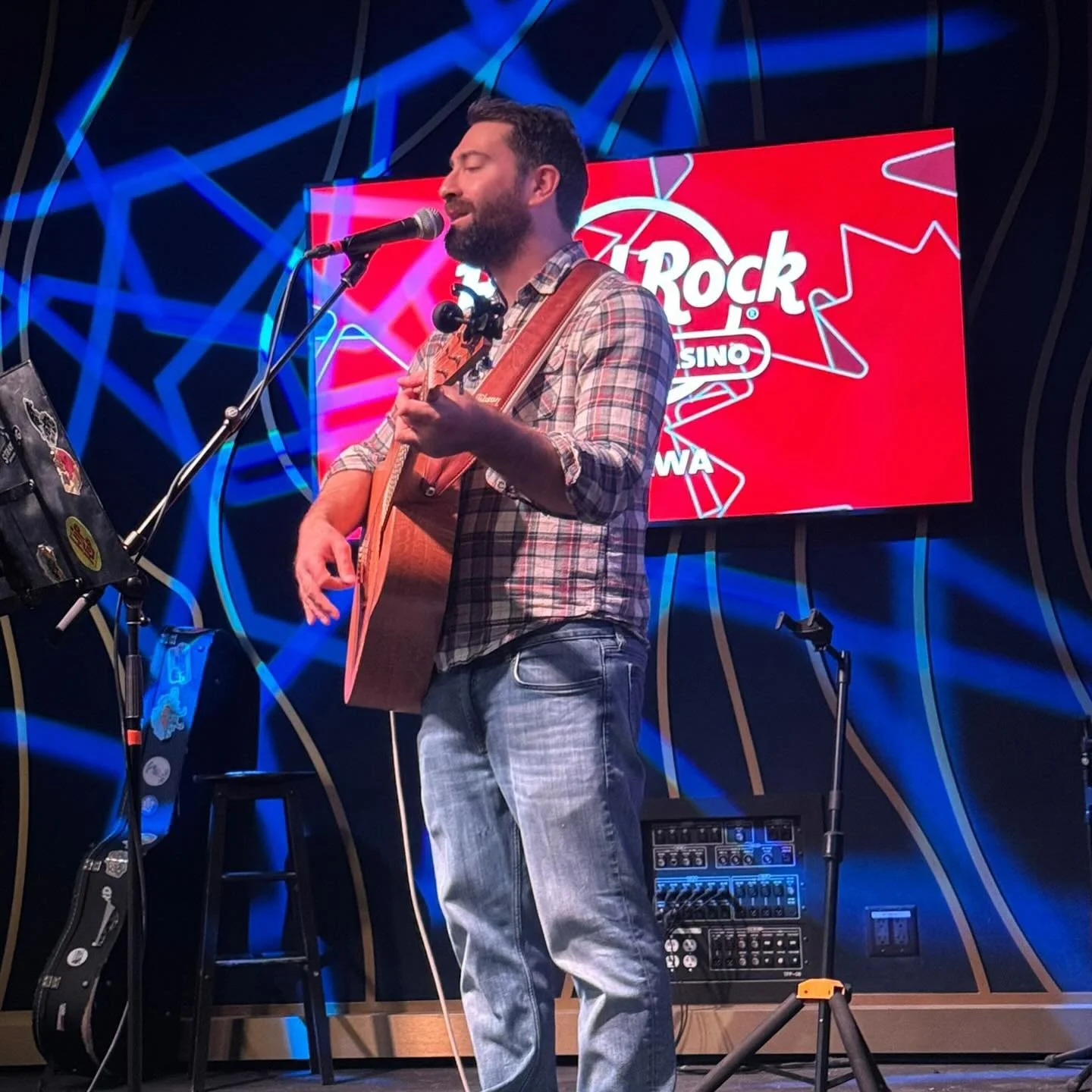 A shot from last nights gig @hrhcottawa !