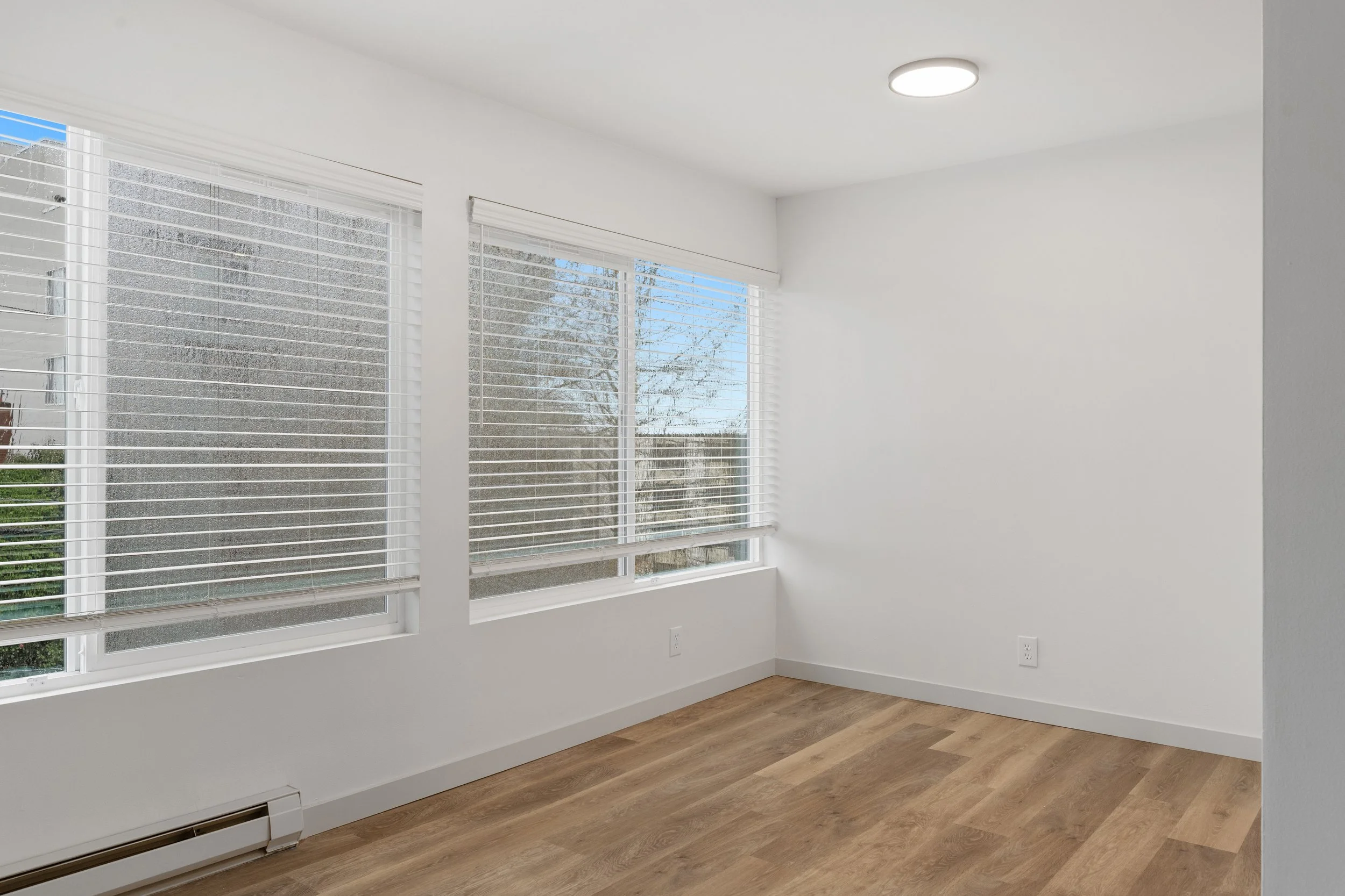 25-320 W Republican St 1-6-26-25.jpg