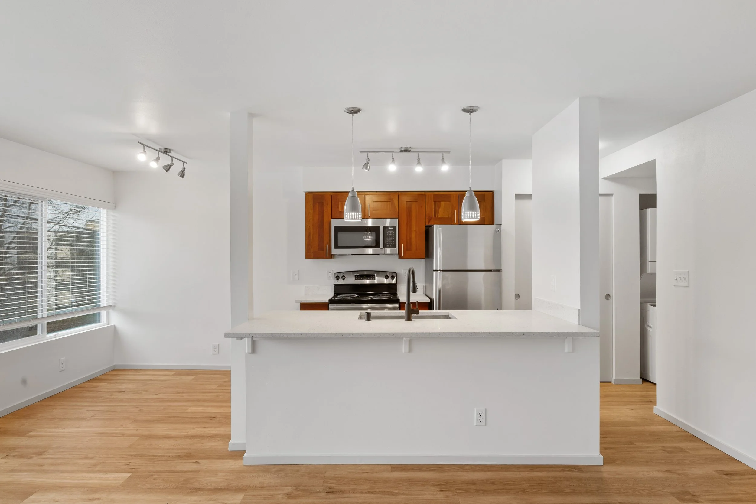 08-320 W Republican St 1-6-26-8.jpg