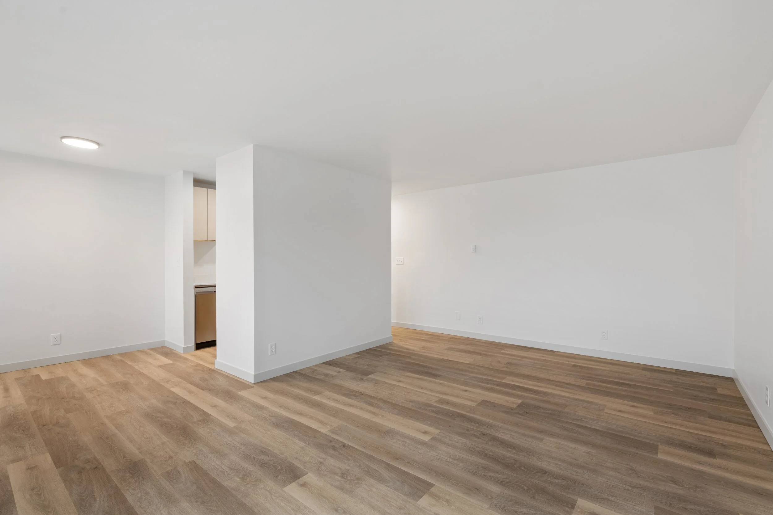 24-320 W Republican St 1-6-26-24.jpg