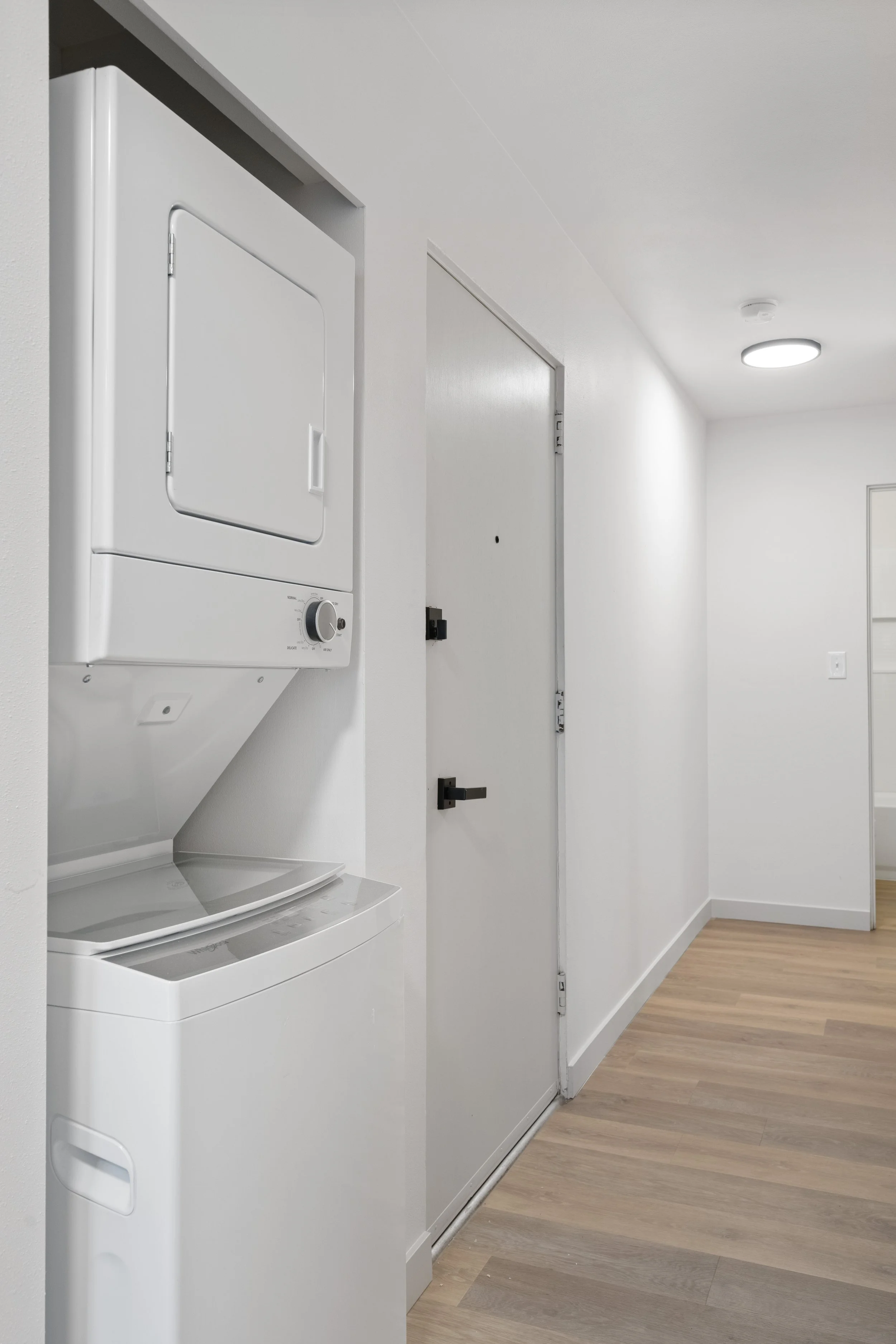 31-320 W Republican St 1-6-26-31.jpg