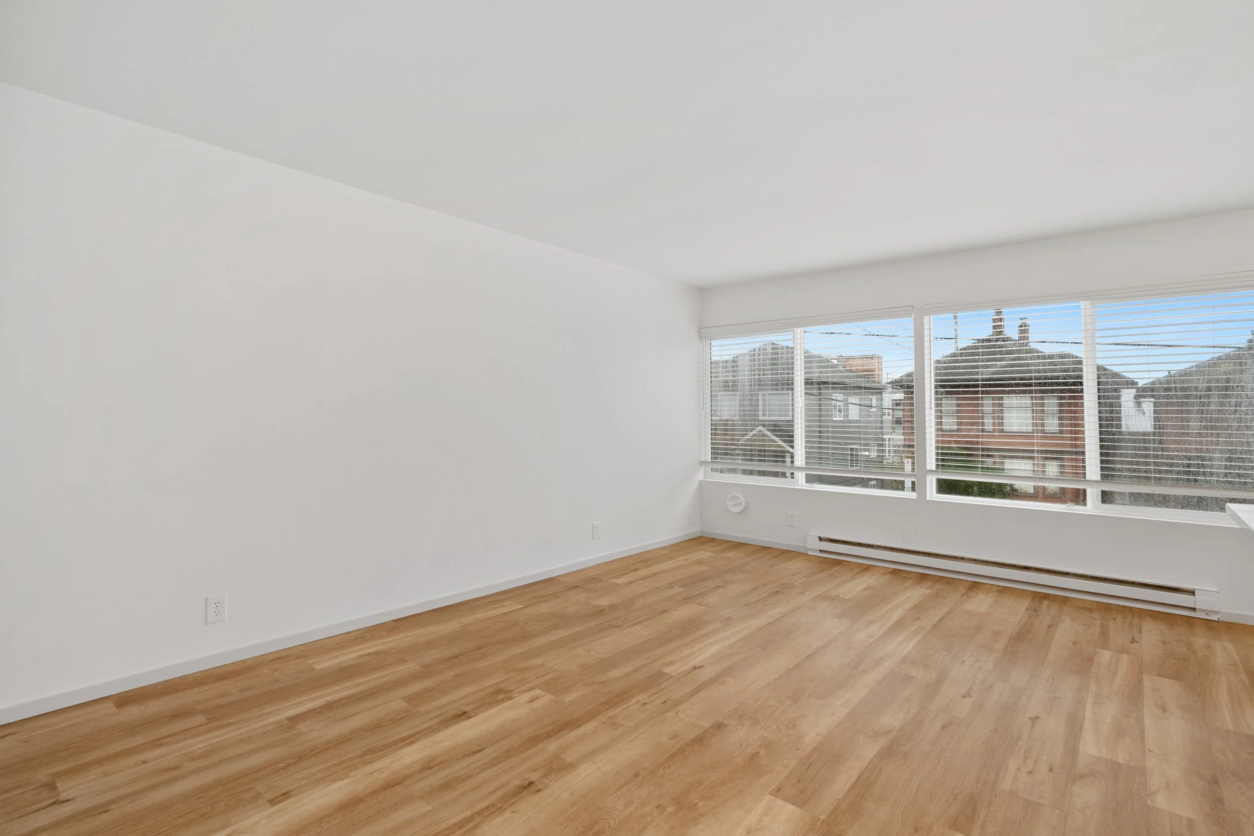 06-320 W Republican St 1-6-26-6.jpg