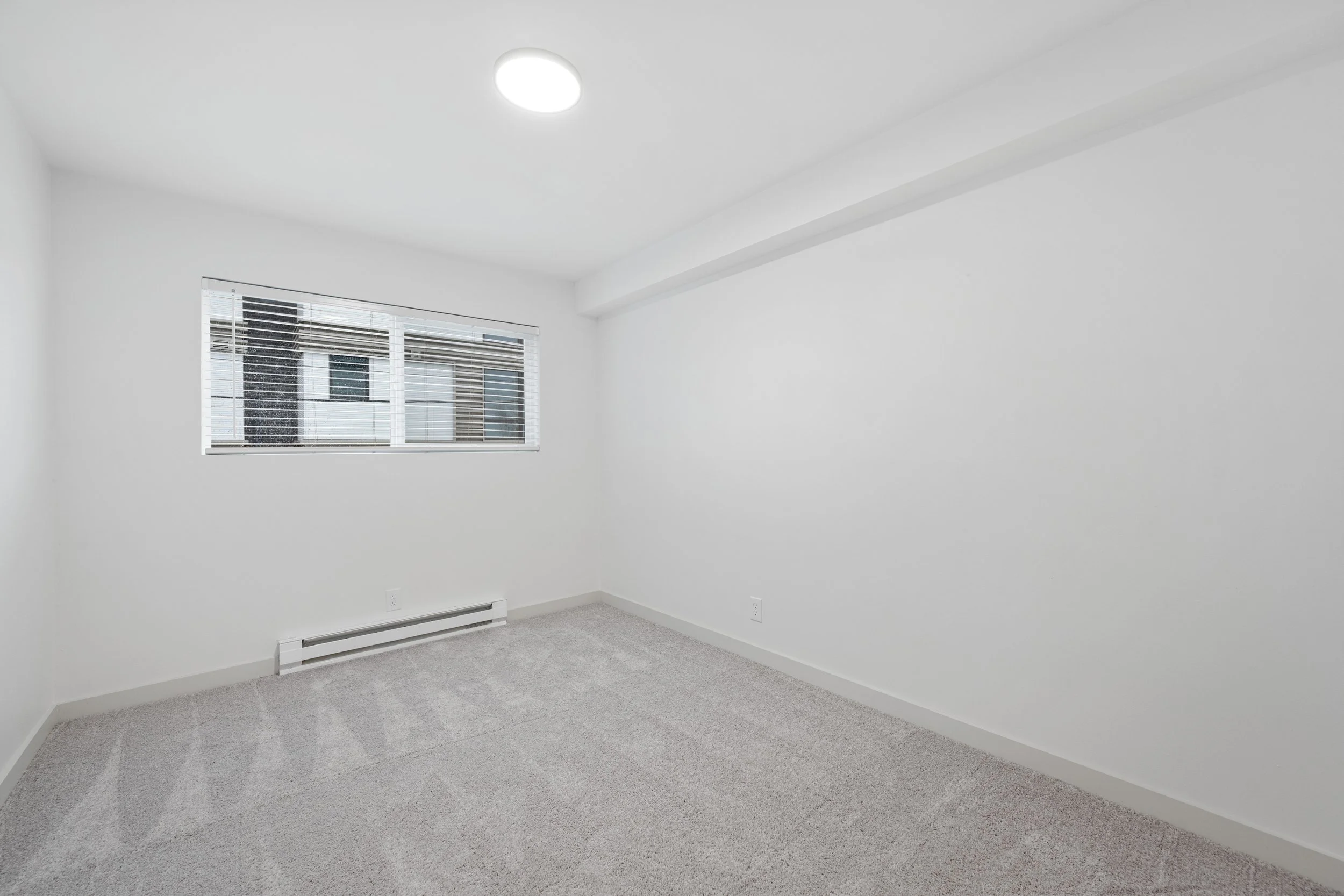 32-320 W Republican St 1-6-26-32.jpg