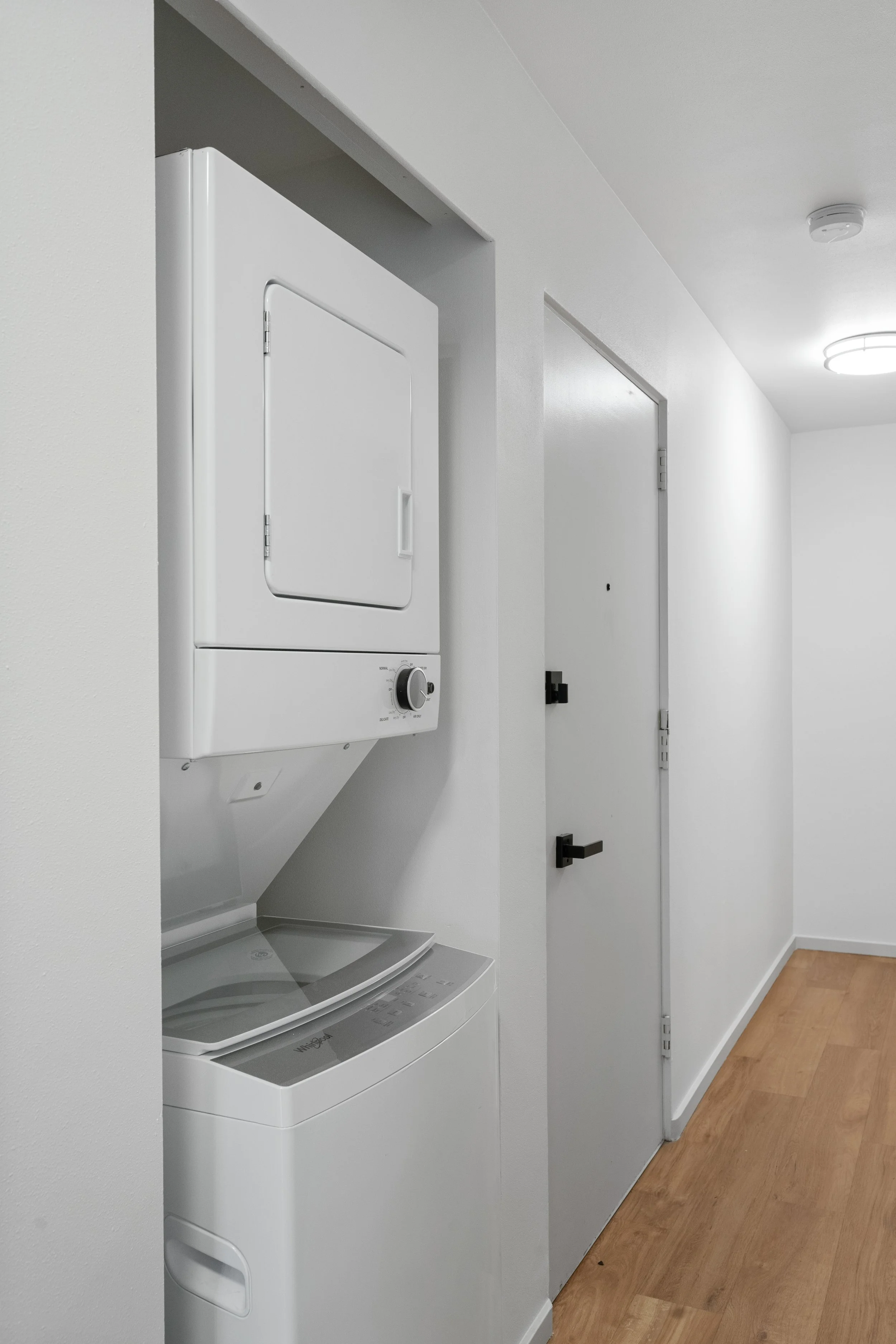 15-320 W Republican St 1-6-26-15.jpg