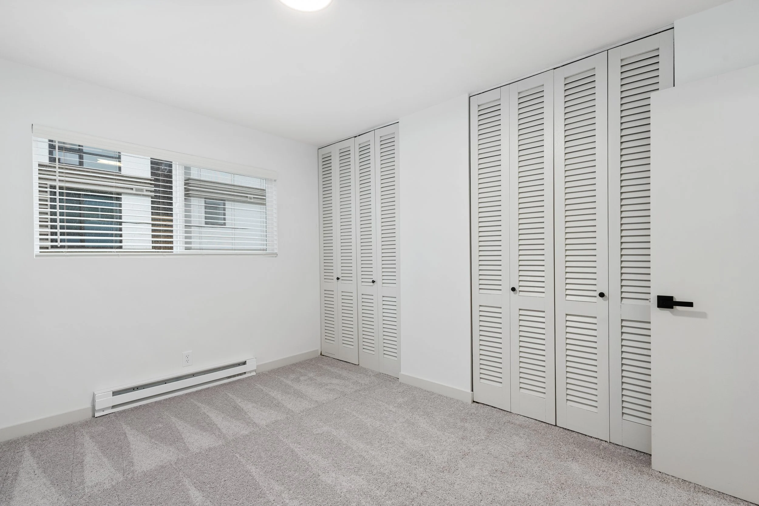 36-320 W Republican St 1-6-26-36.jpg