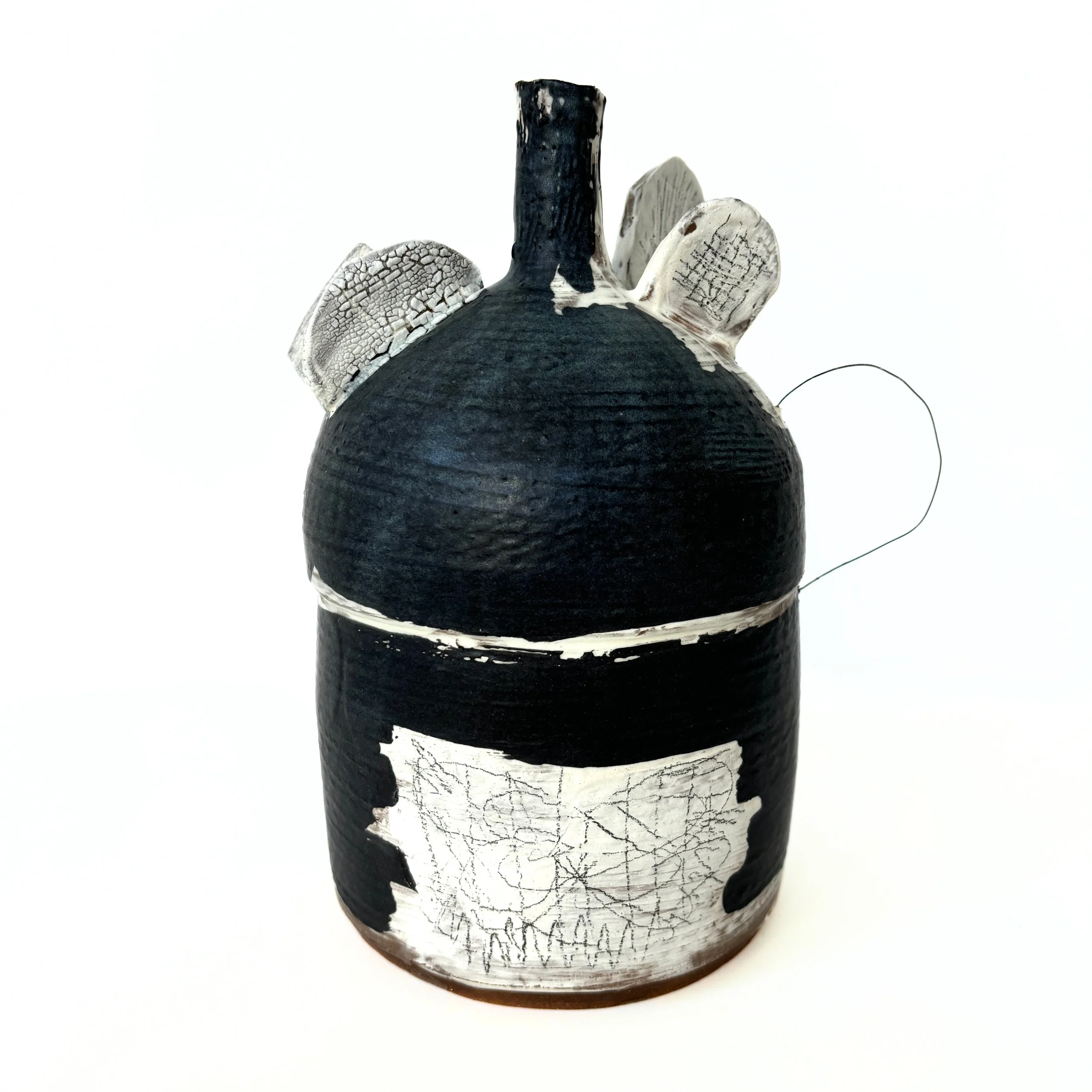 flighty bee1_6.25x3.25diam_$875 - Edited.jpg
