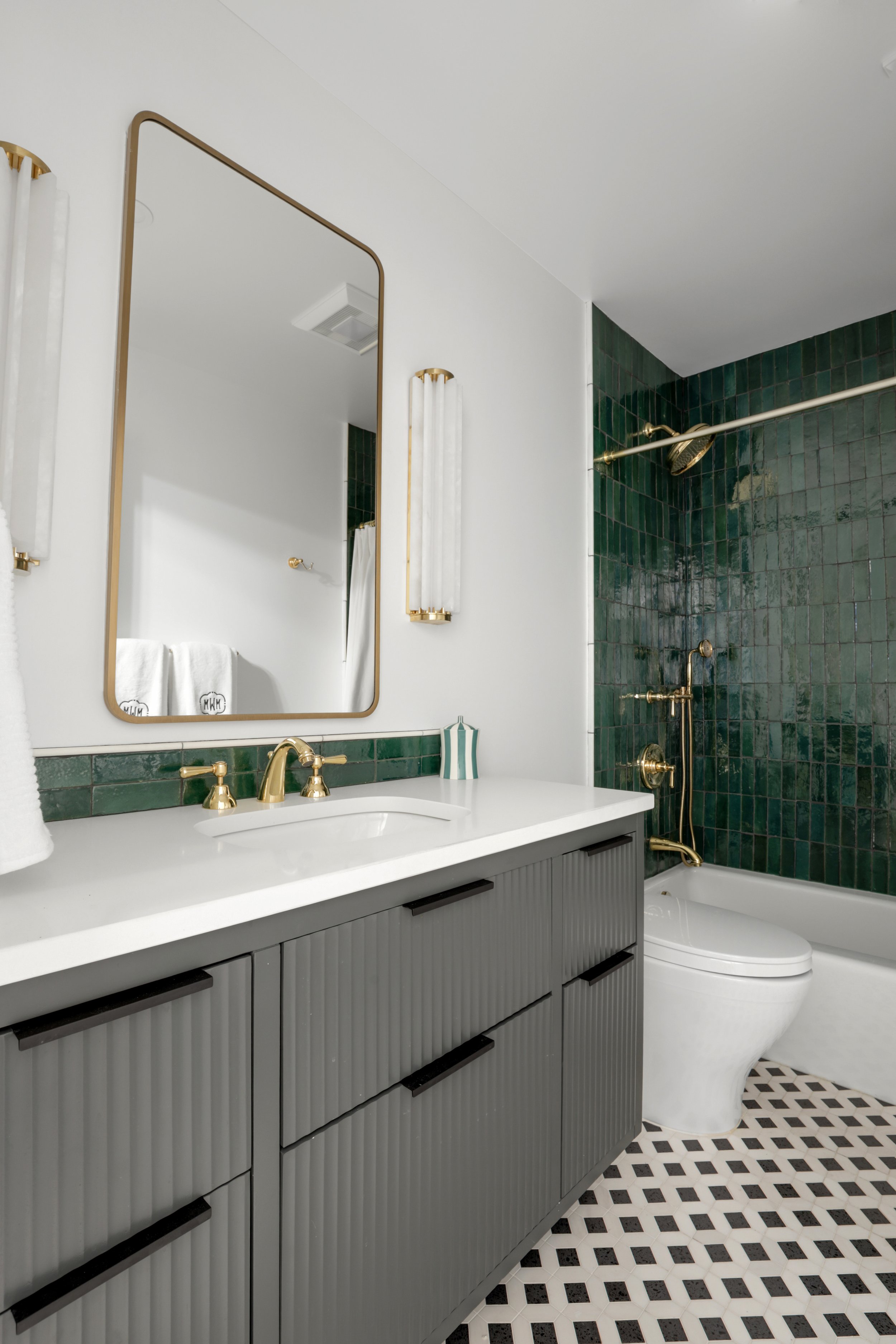 Guest Bathroom
Photos by Michelle Levante