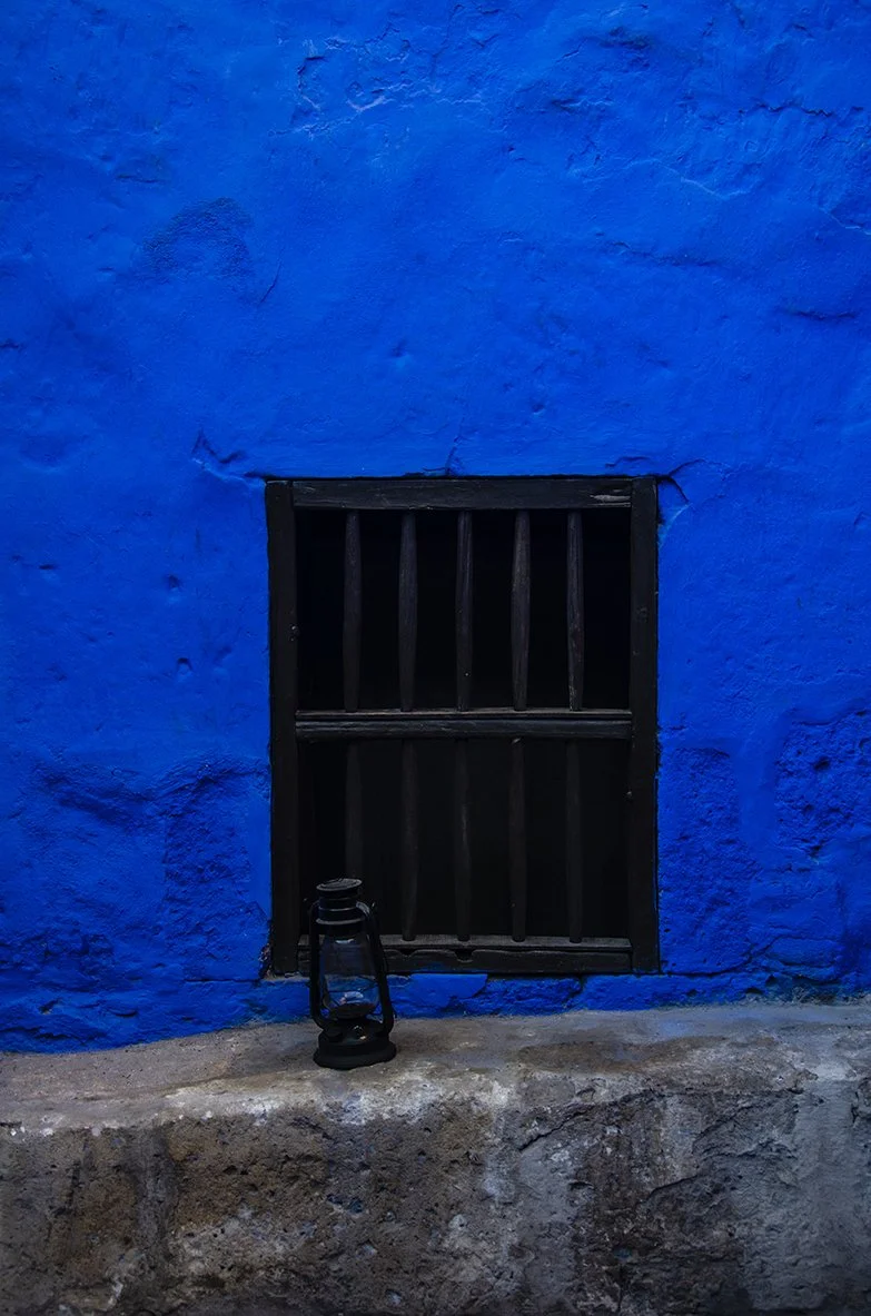 Ventana Colonial Azul.jpg