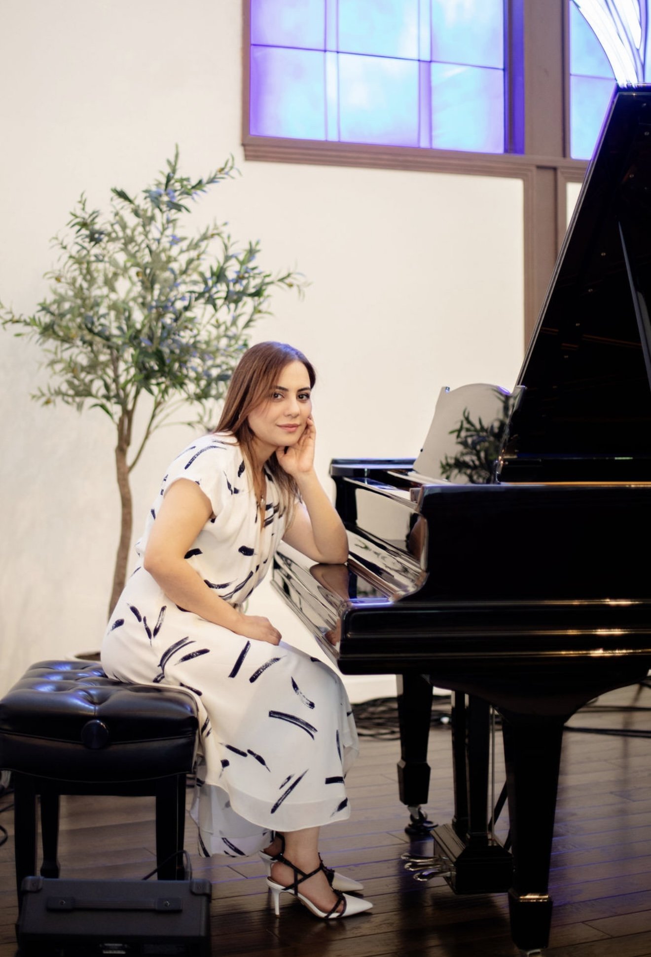 YIN YOGA & LIVE MUSIC