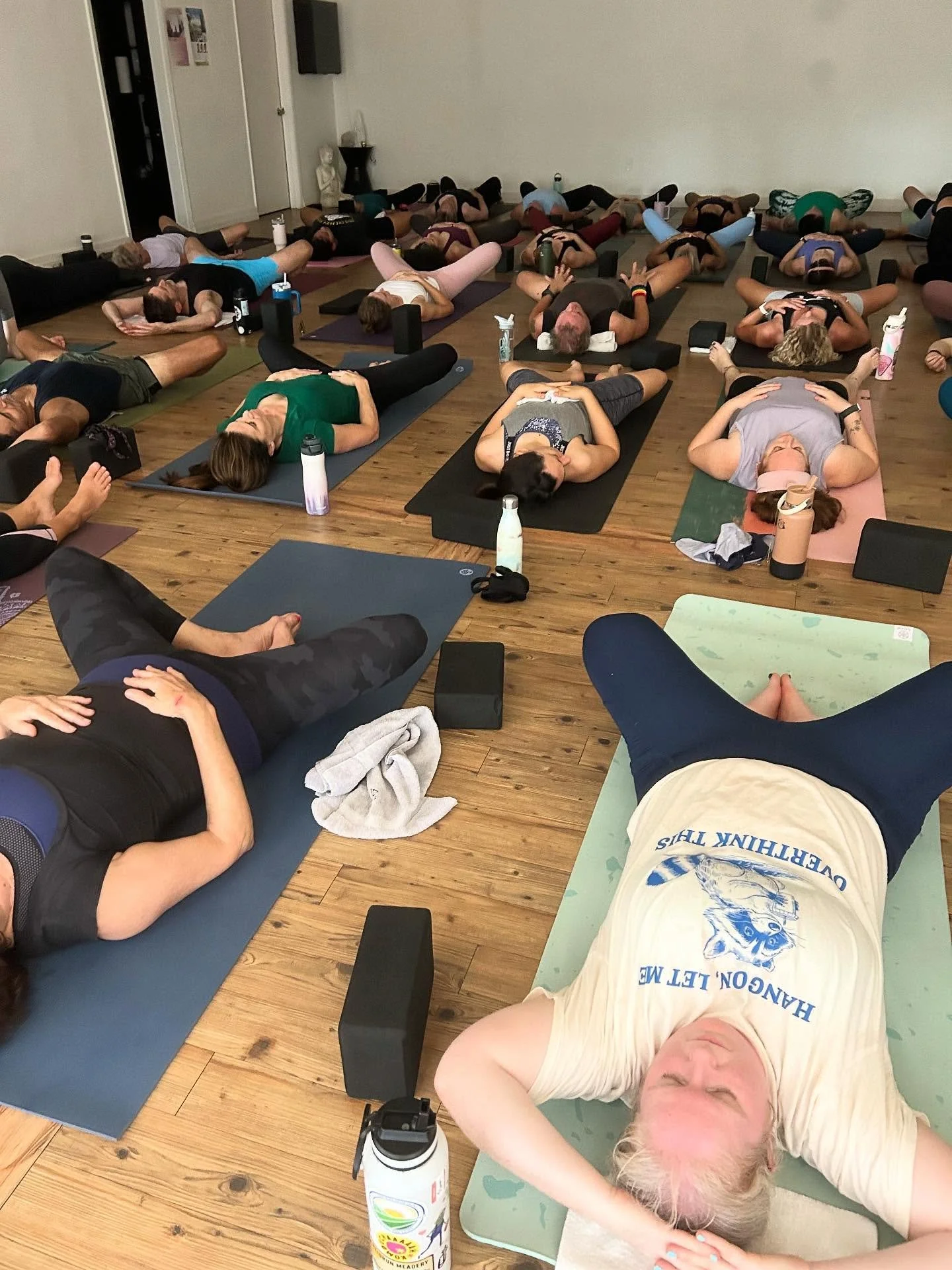 A lot of inversions, community, one hand on your heart &amp; one hand on your belly kind of energy this week at the studios. My friend told me, everytime he gets in his car after class he has to adjust his rear view mirror bc he&rsquo;s taller. Awe ?
