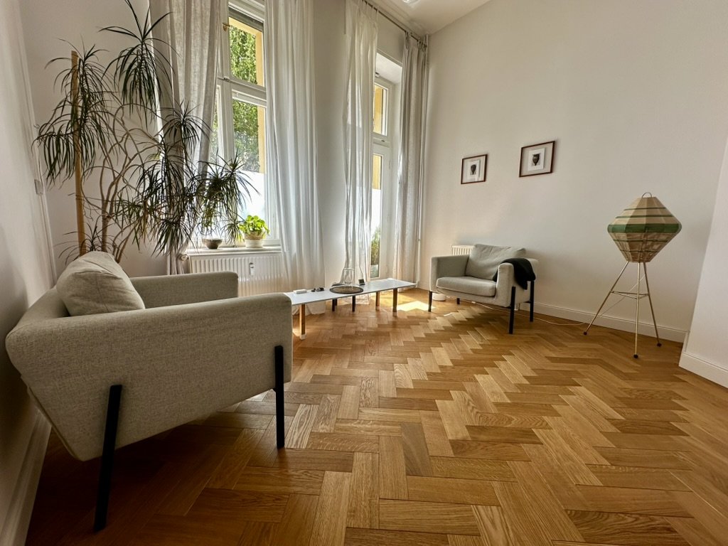 Alex Carmona I Psychologist Berlin I Individual & Couple Therapy, Mindfulness and courses I Practice in Prenzlauerberg Berlin