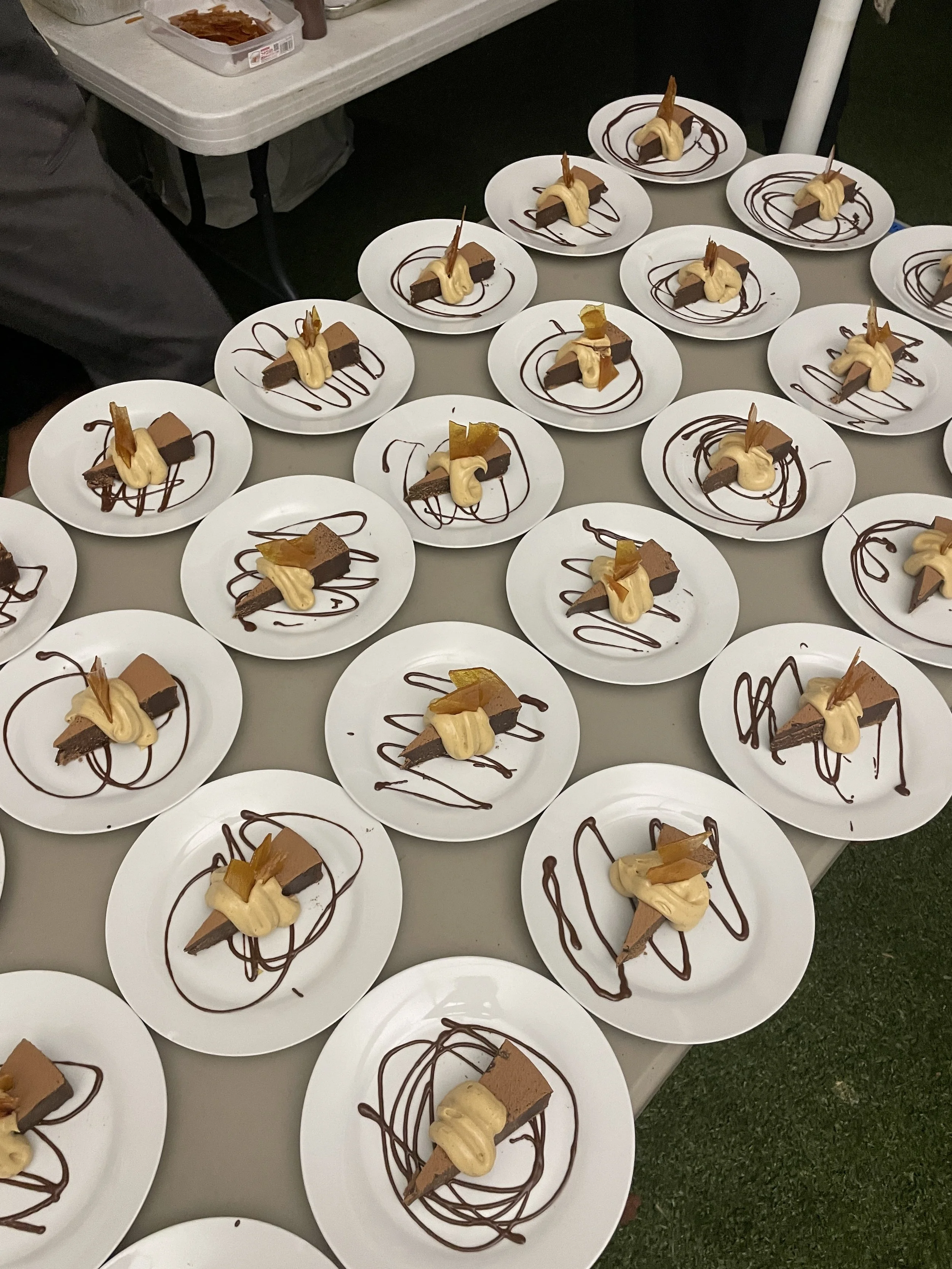 The Best (and easiest) Chocolate Cake You’ll Ever Make