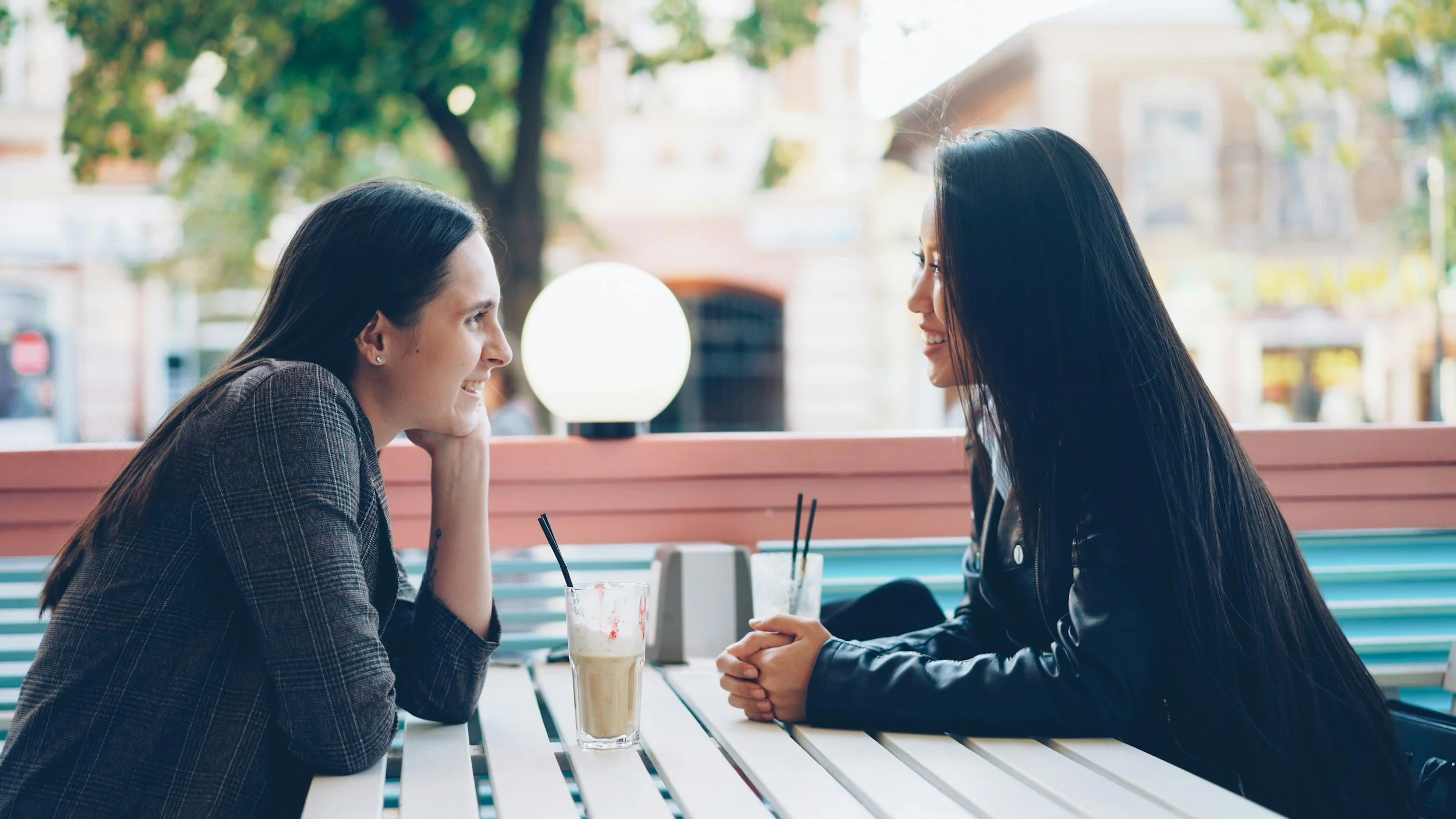 women discussion body image therapy in tampa fl at a table