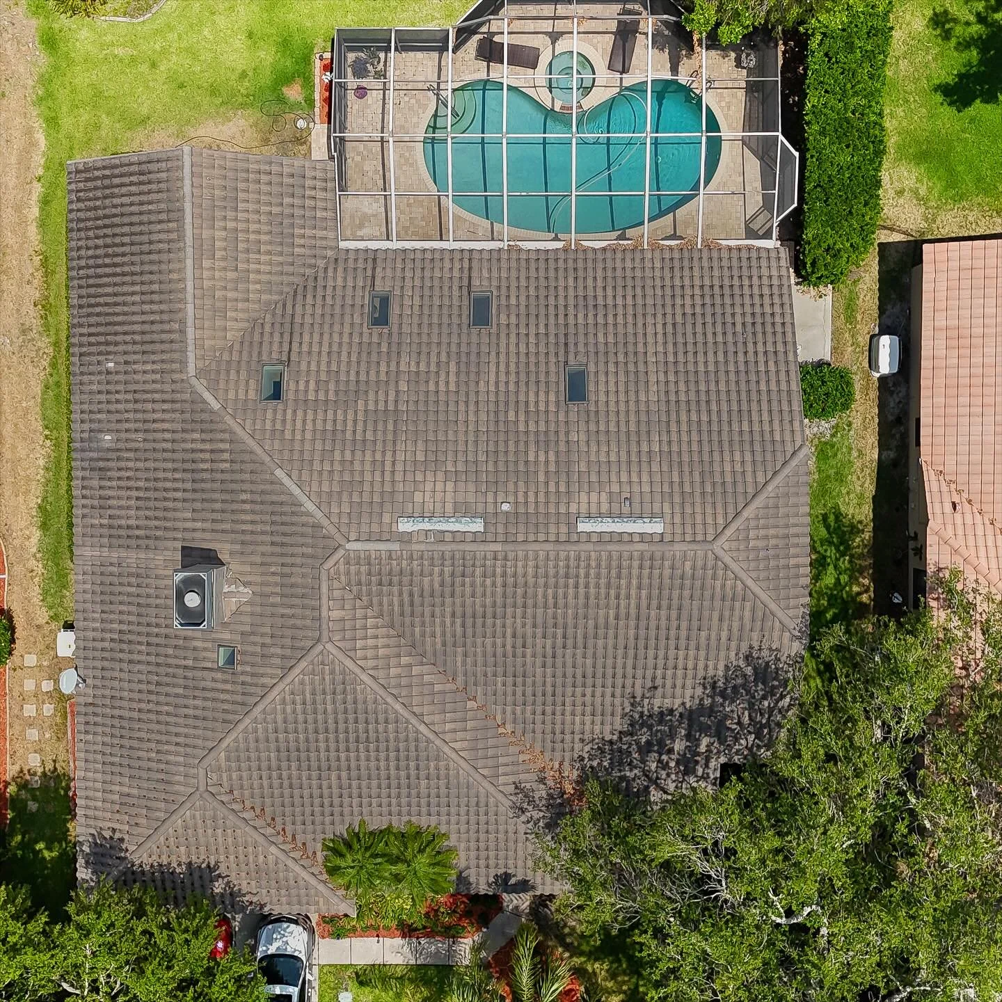 Sure, we’ll fix what your cousin tried to DIY 🦺
Call us today for a free estimate on your peace of mind this hurricane season 🌀