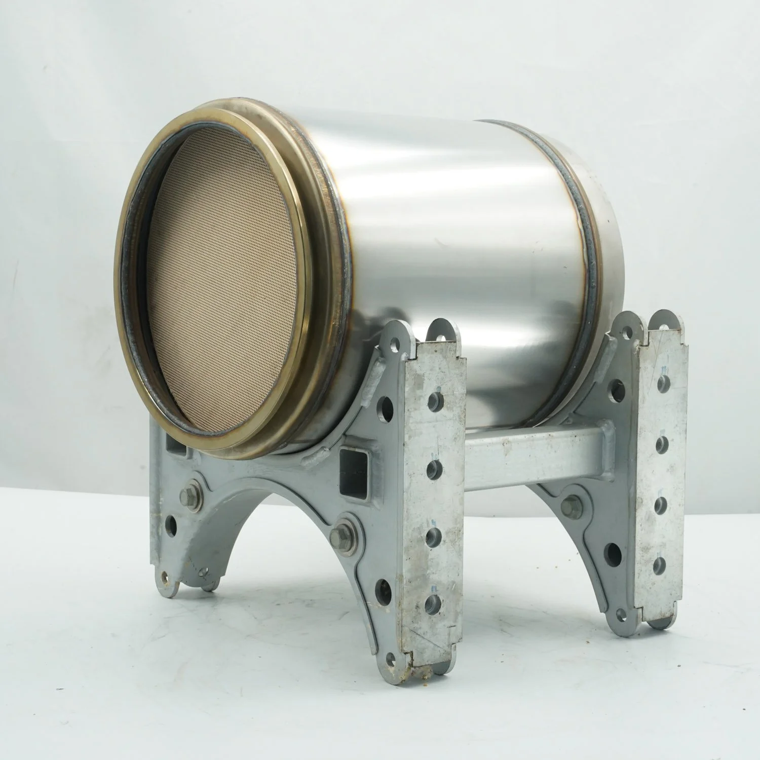 Detroit Diesel Particulate Filter (Replaces A6804910494, DDEEA0004903692)