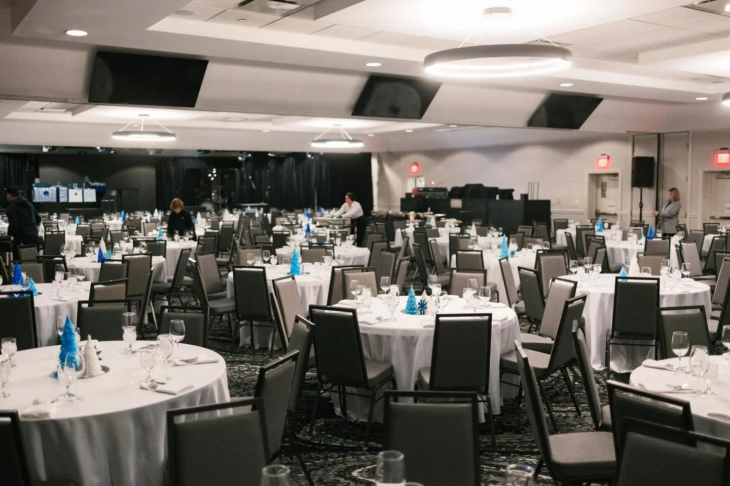 👀👀 Swipe to see what a full room looks like!

Now Booking Celebrations, Conferences, Galas, and more for 2026/2027. Head to the link in our bio for more information or to schedule a tour!

Thelegacyeventcenter.com