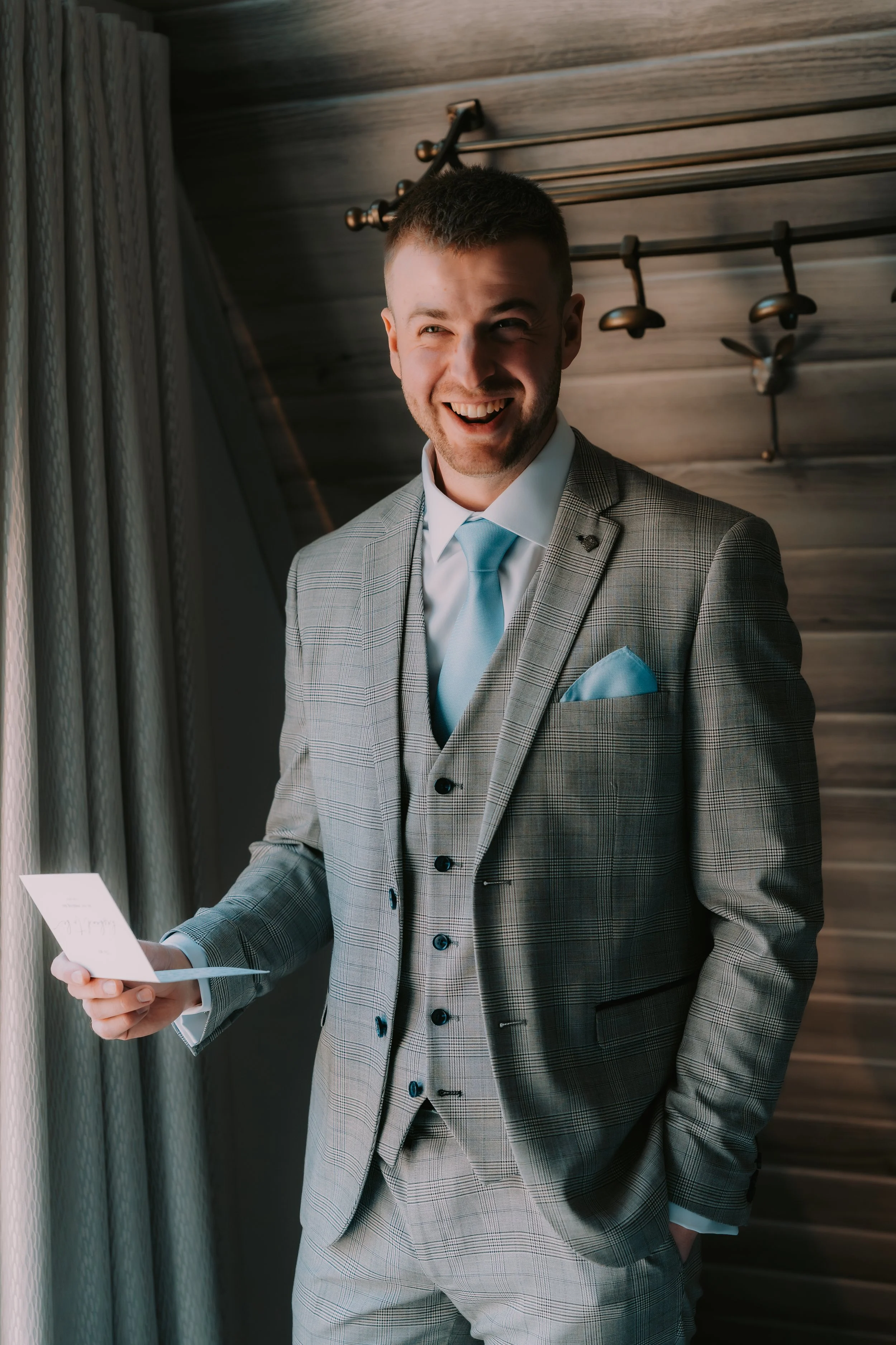 Lauren & Oli-9.jpg