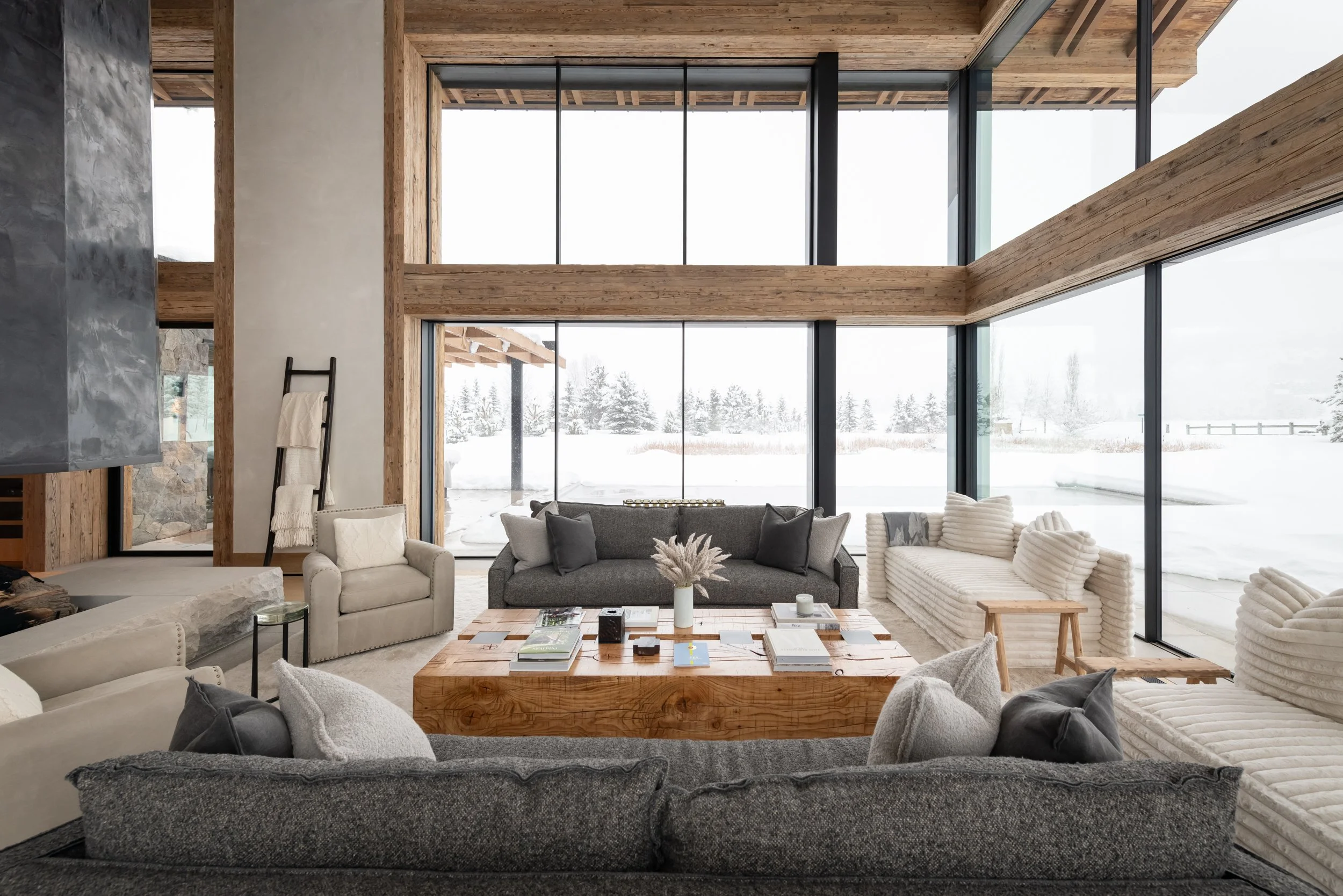  MOUNTAIN LIVING, MINIMAL FRAME STYLE