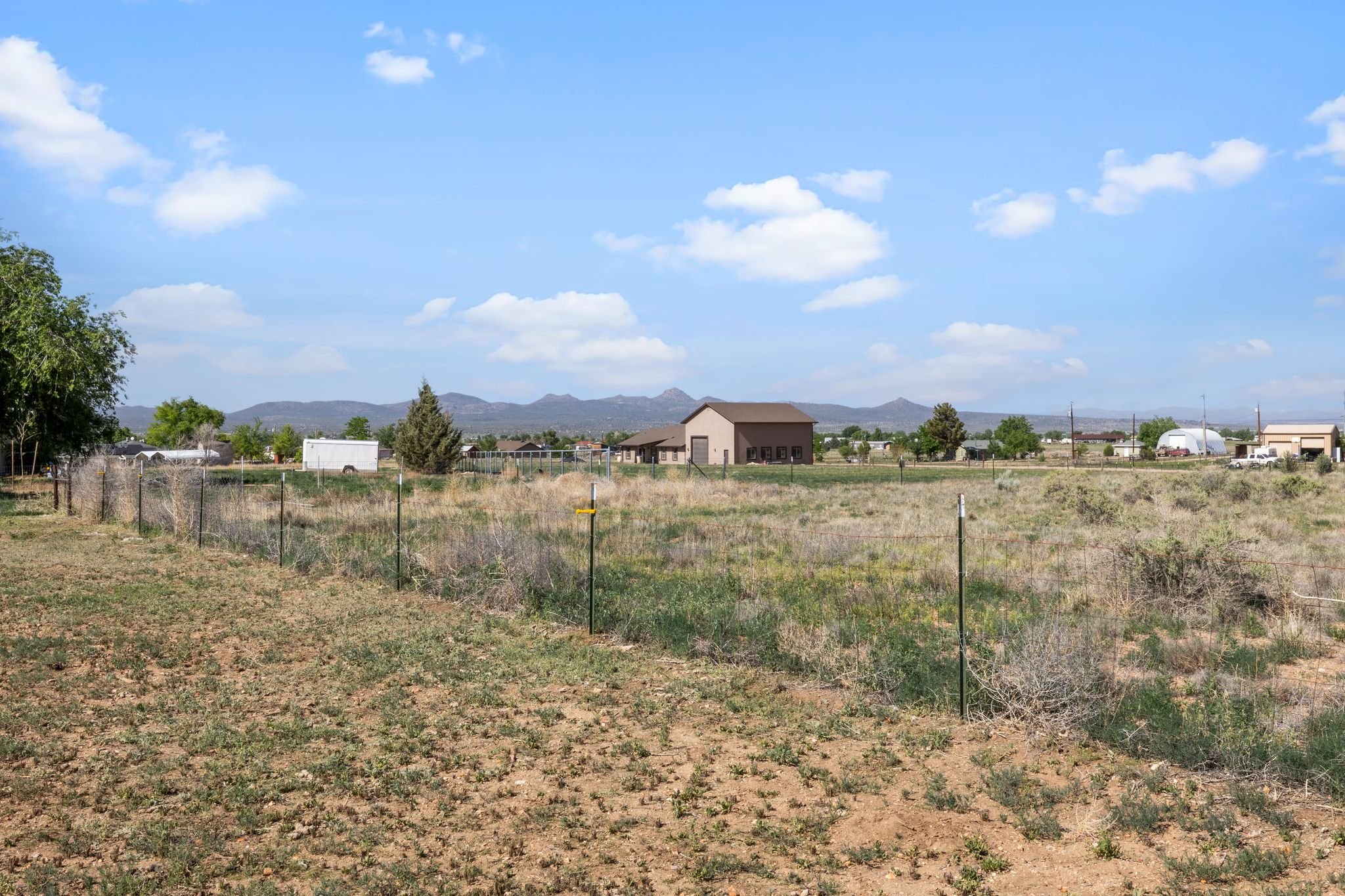 039-Backyard.jpg