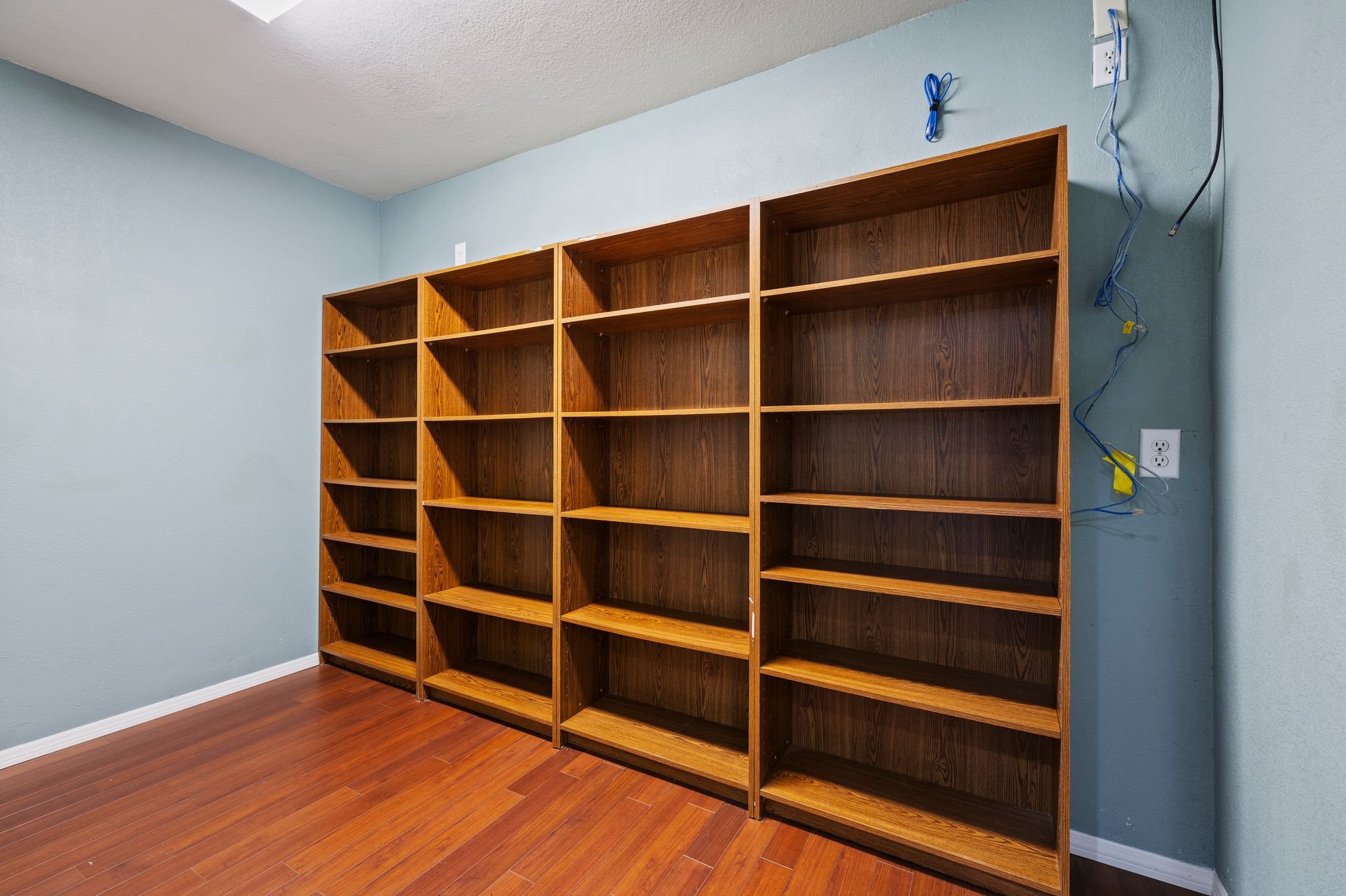 165-Pantry.jpg