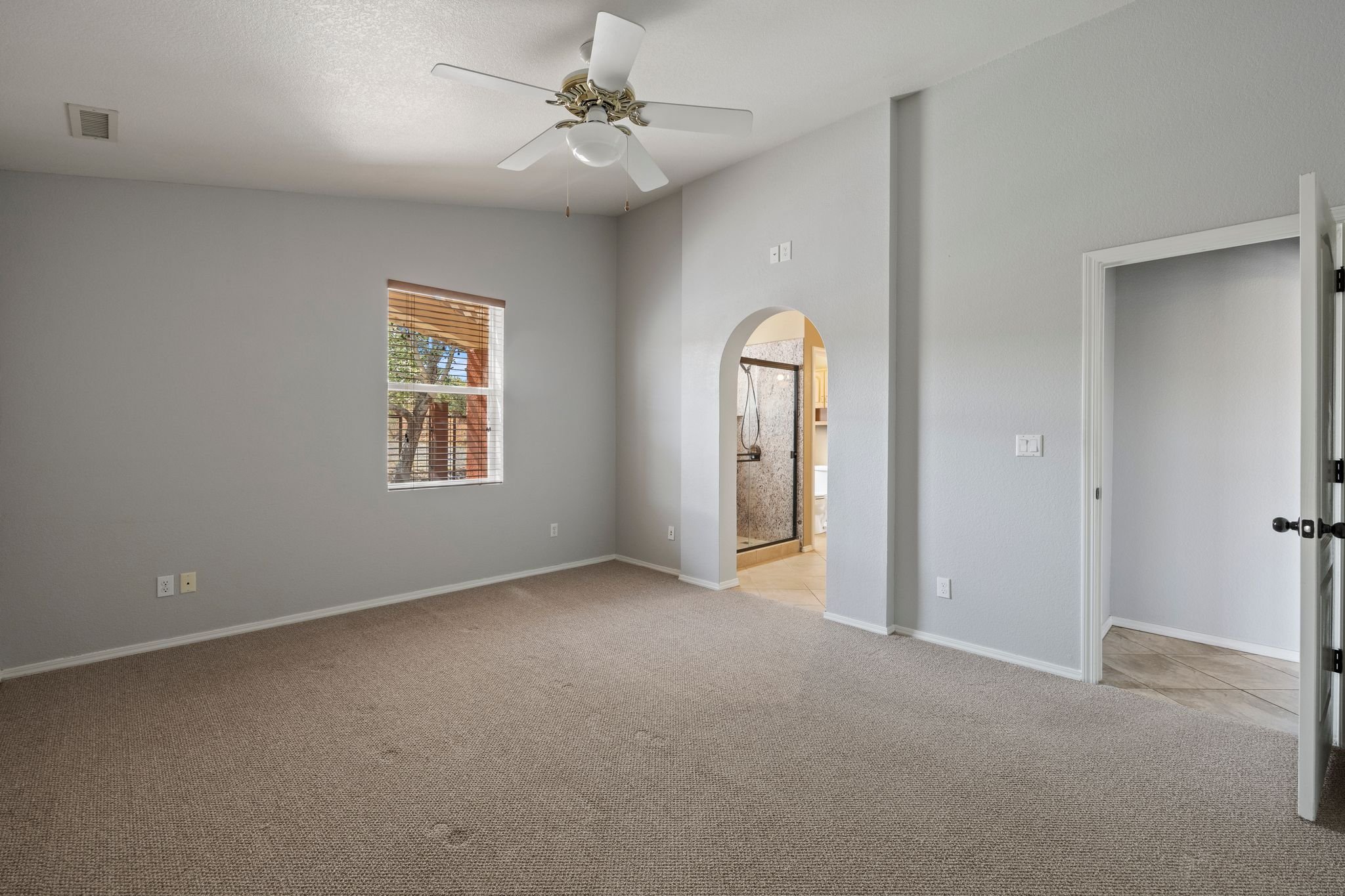 204-Primary Bedroom.jpg
