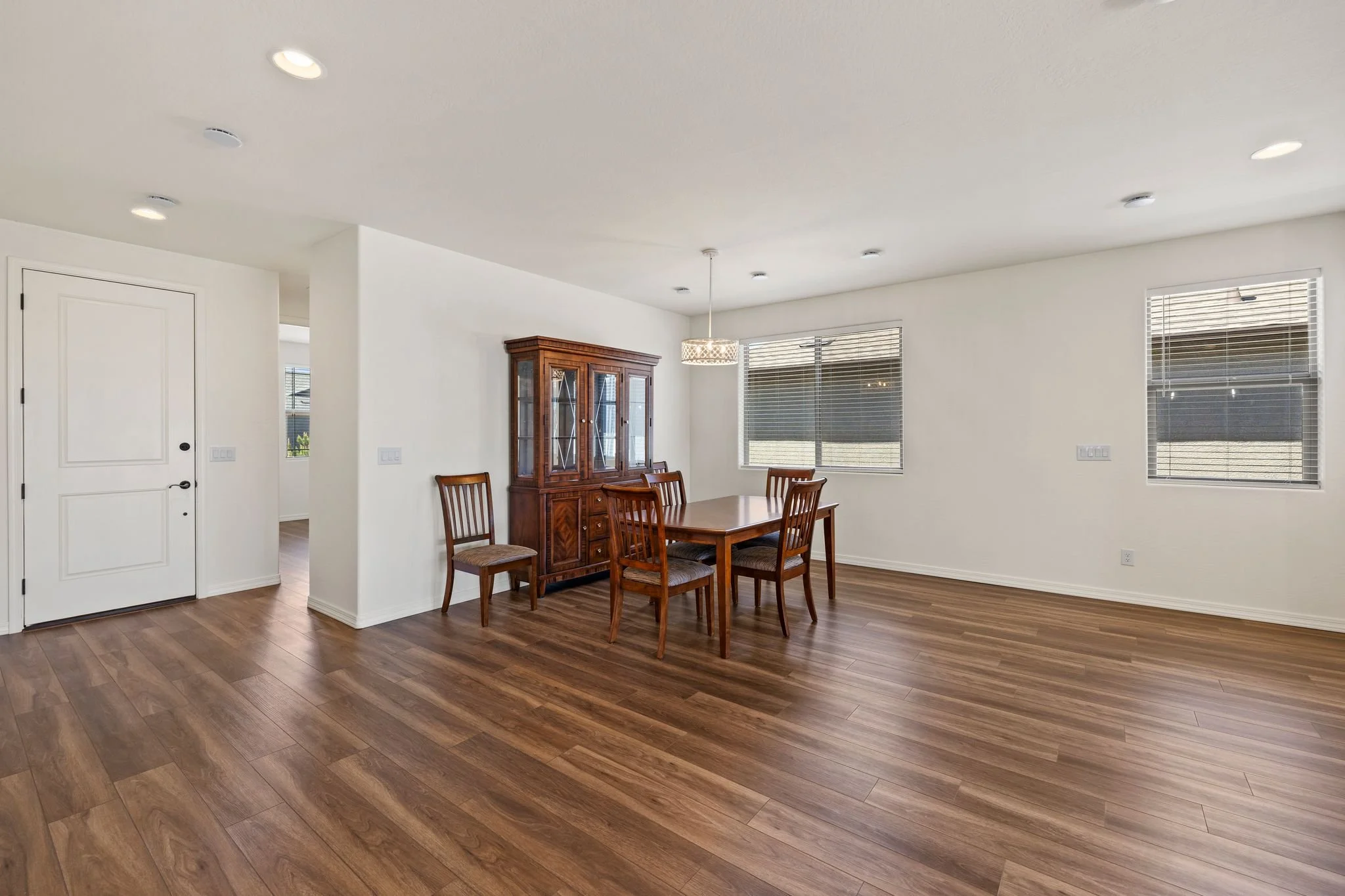 050-Dining Room.jpg