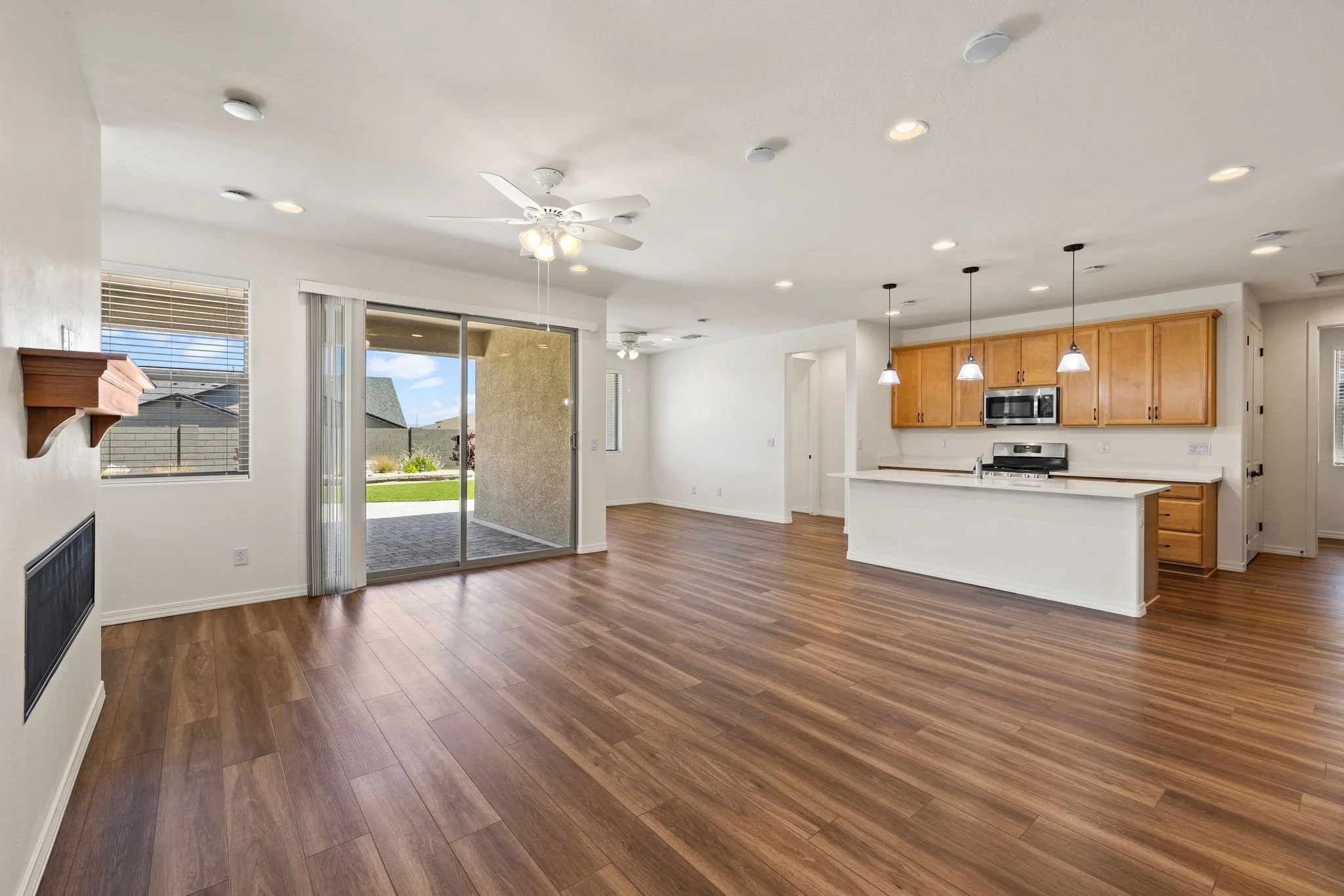 060-Living Room.jpg