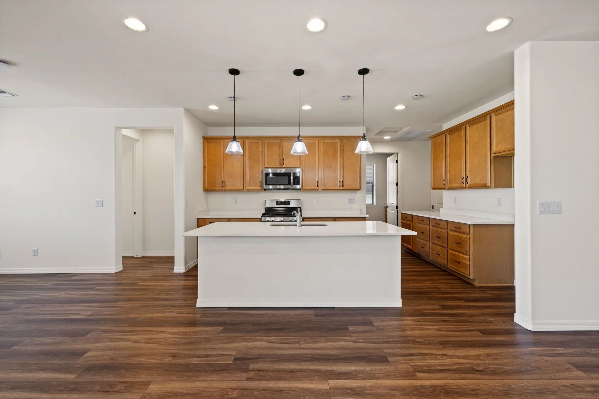 080-Kitchen.jpg