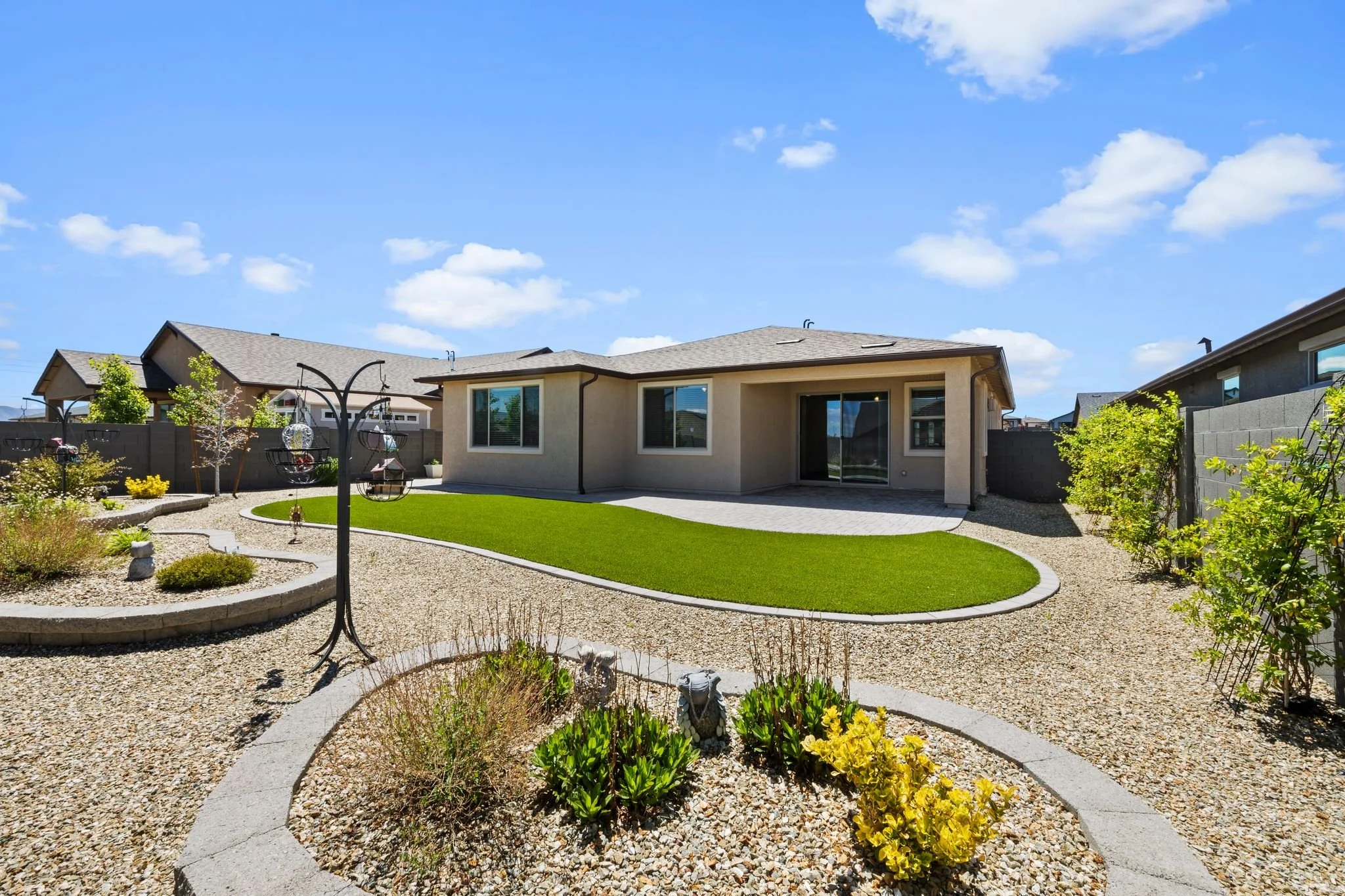 184-Backyard.jpg
