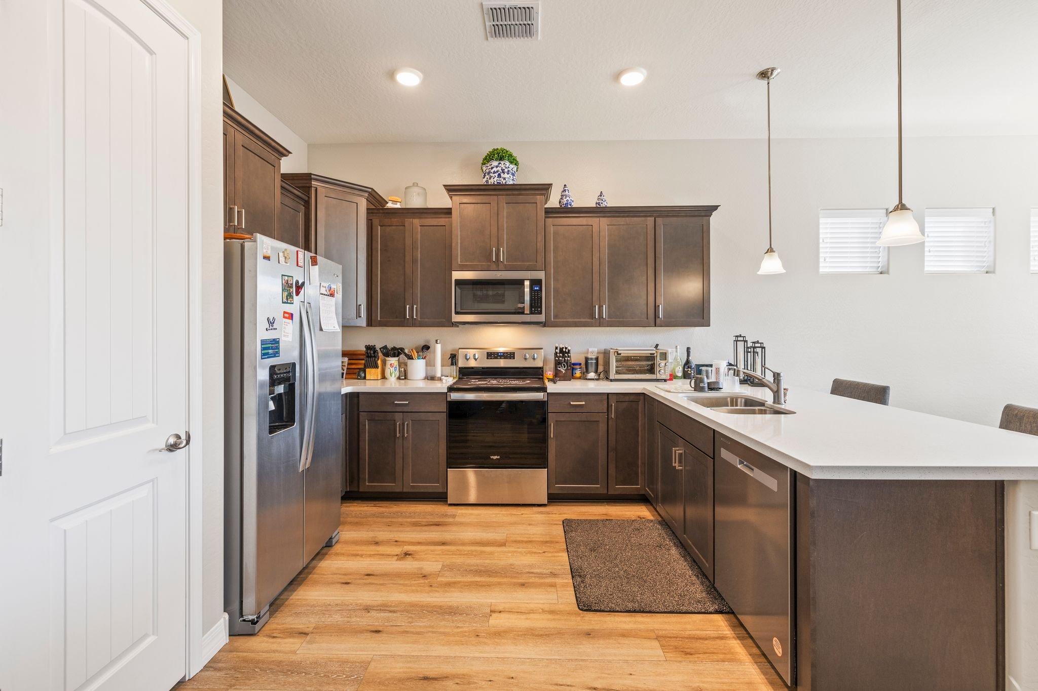 035-Kitchen.jpg