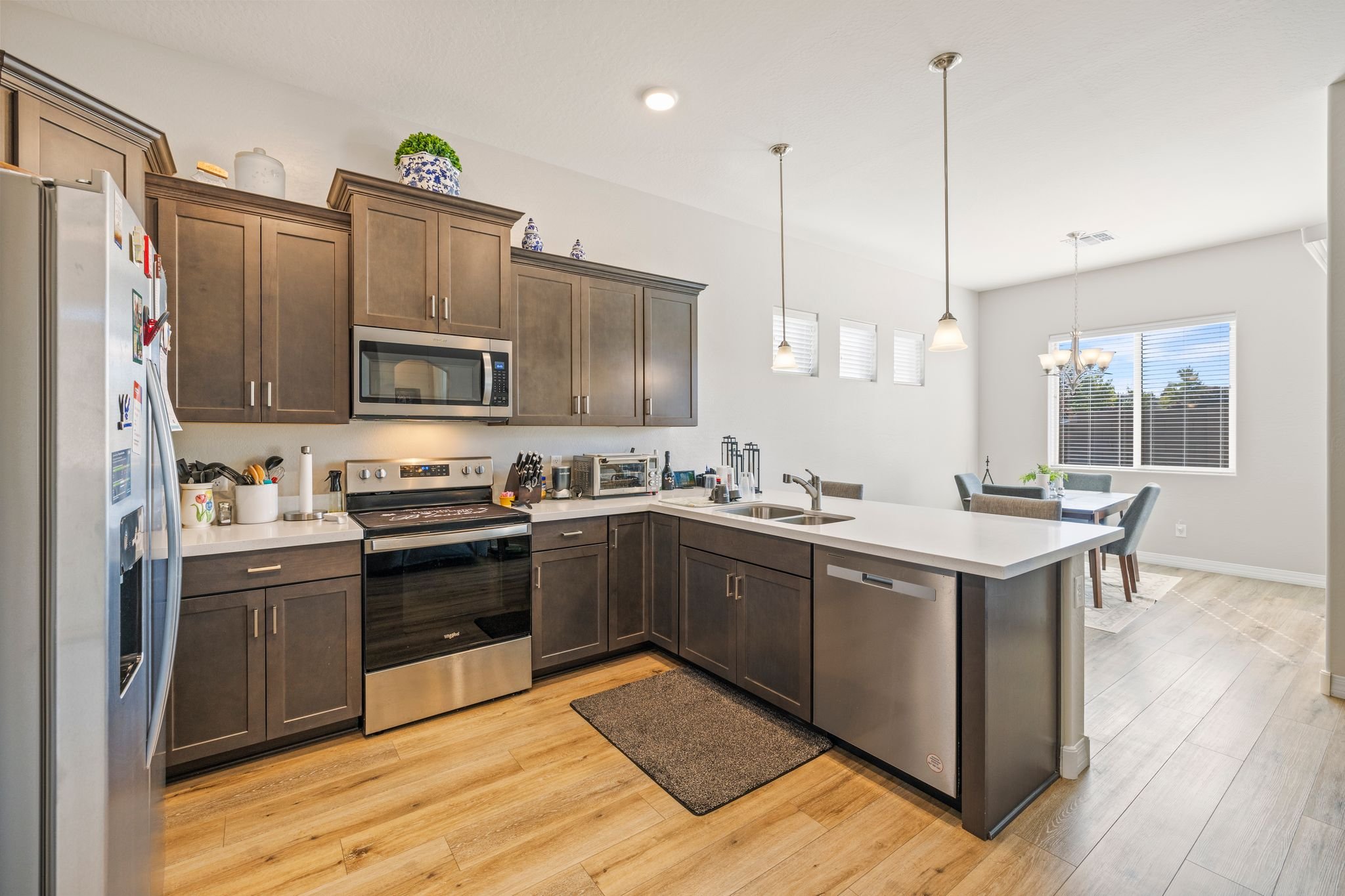 040-Kitchen.jpg