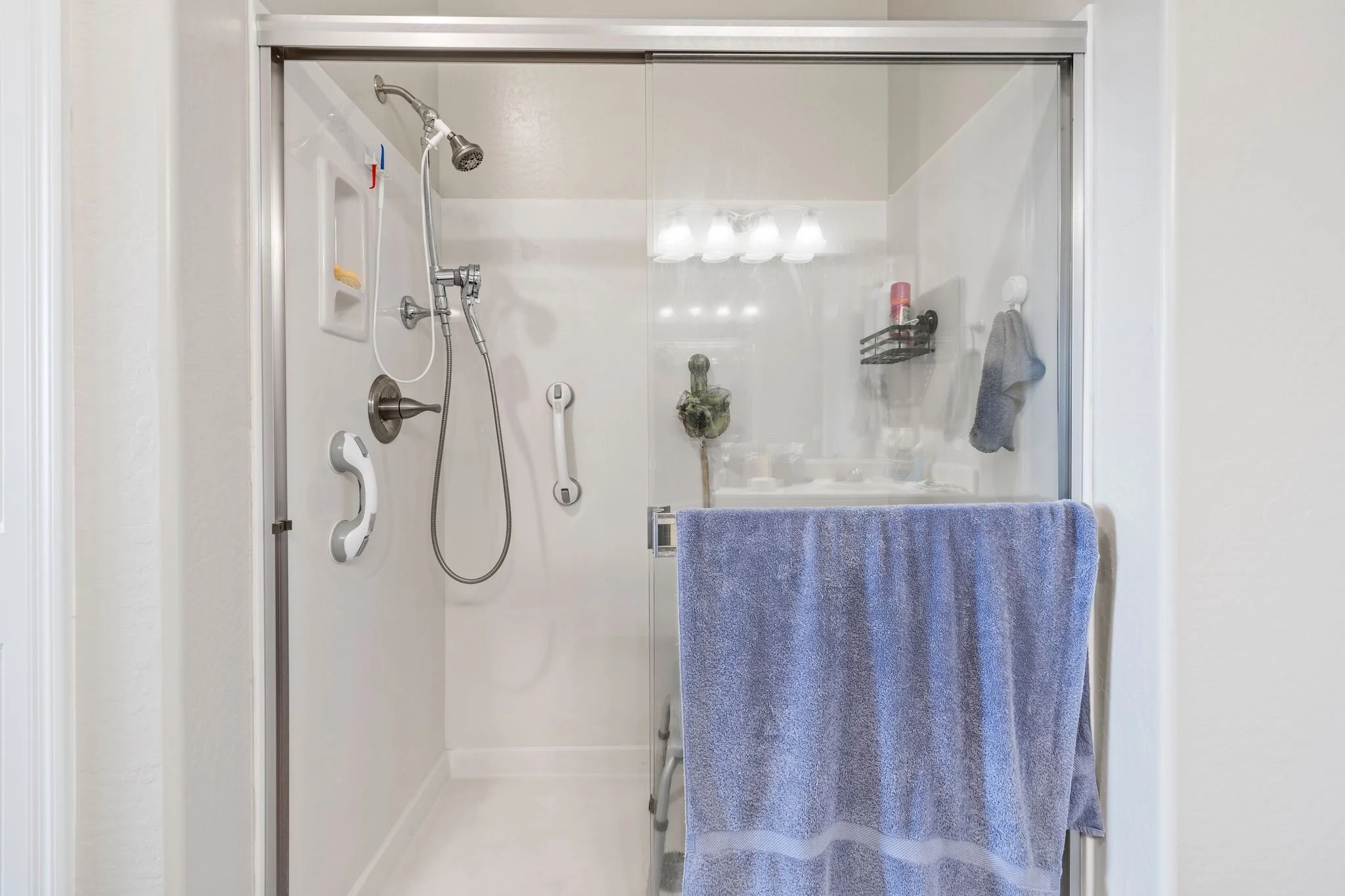 125-Primary Bathroom.jpg