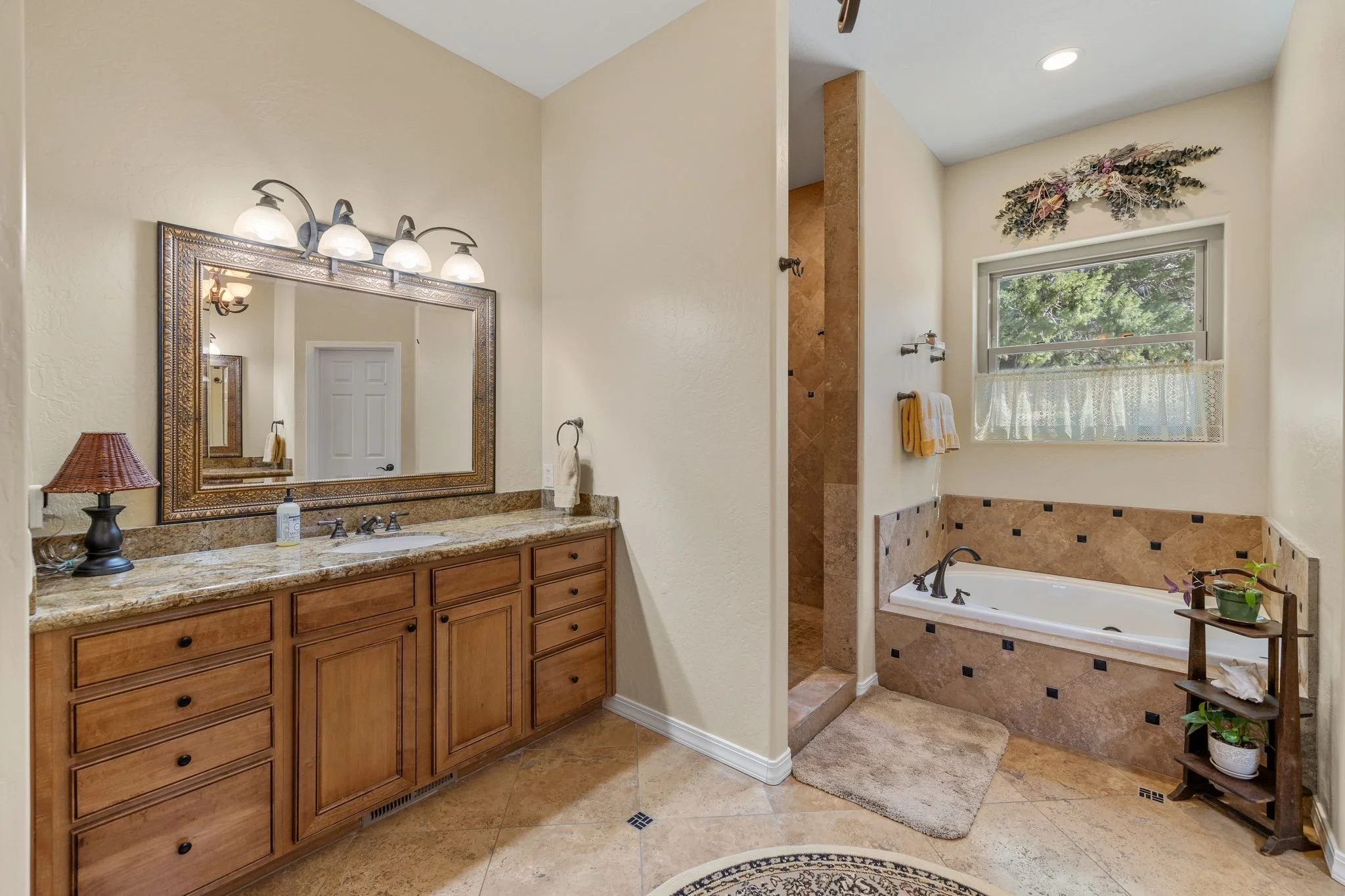 179-Primary Bathroom.jpg