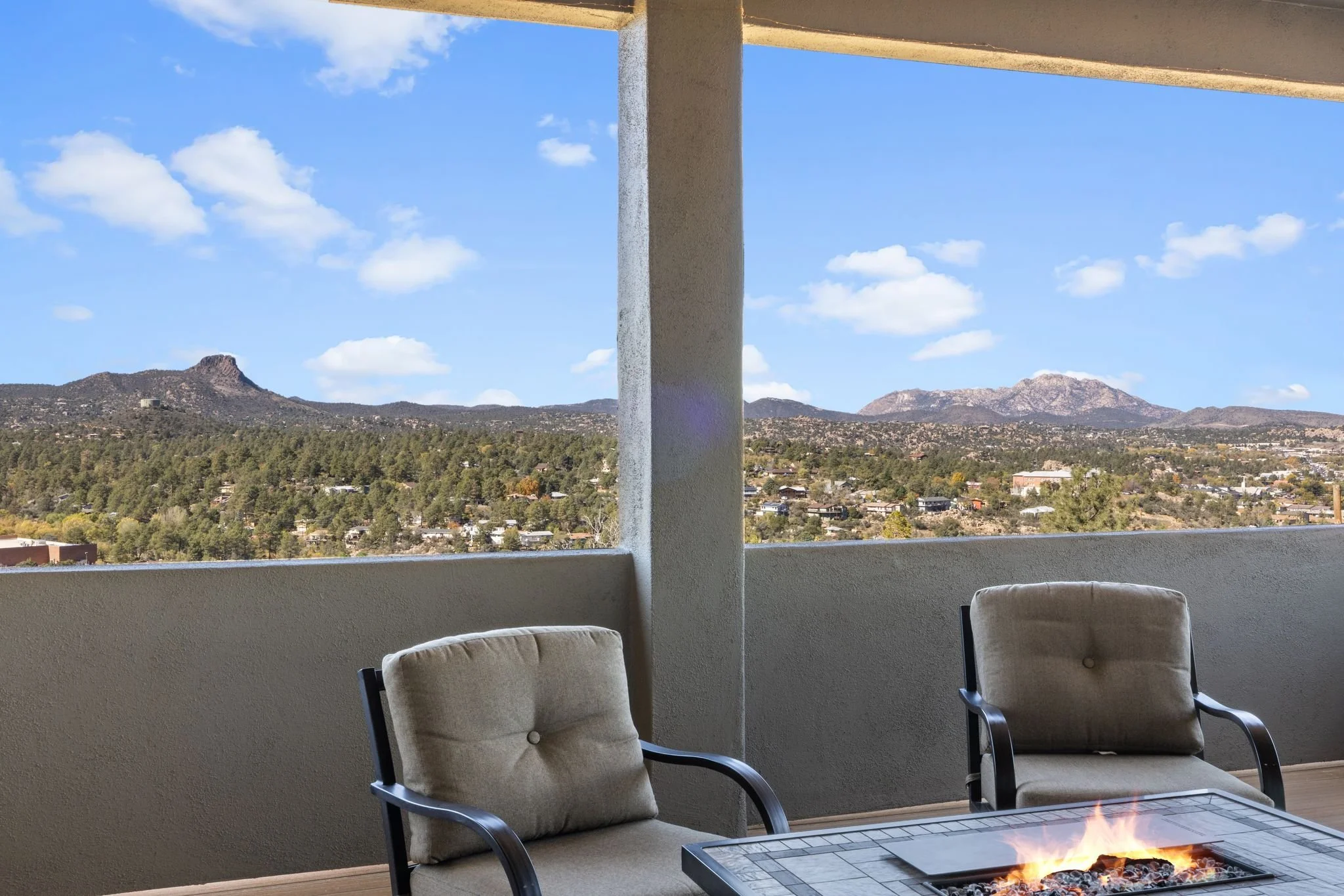 200-Patio 1.jpg