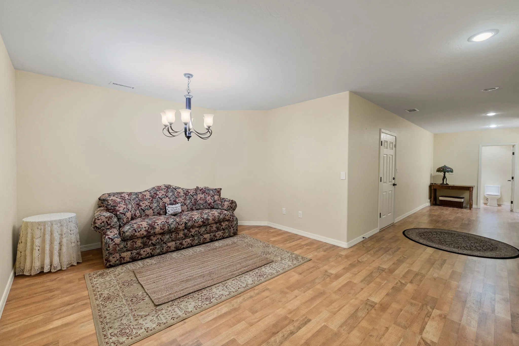 239-Living Room 3.jpg