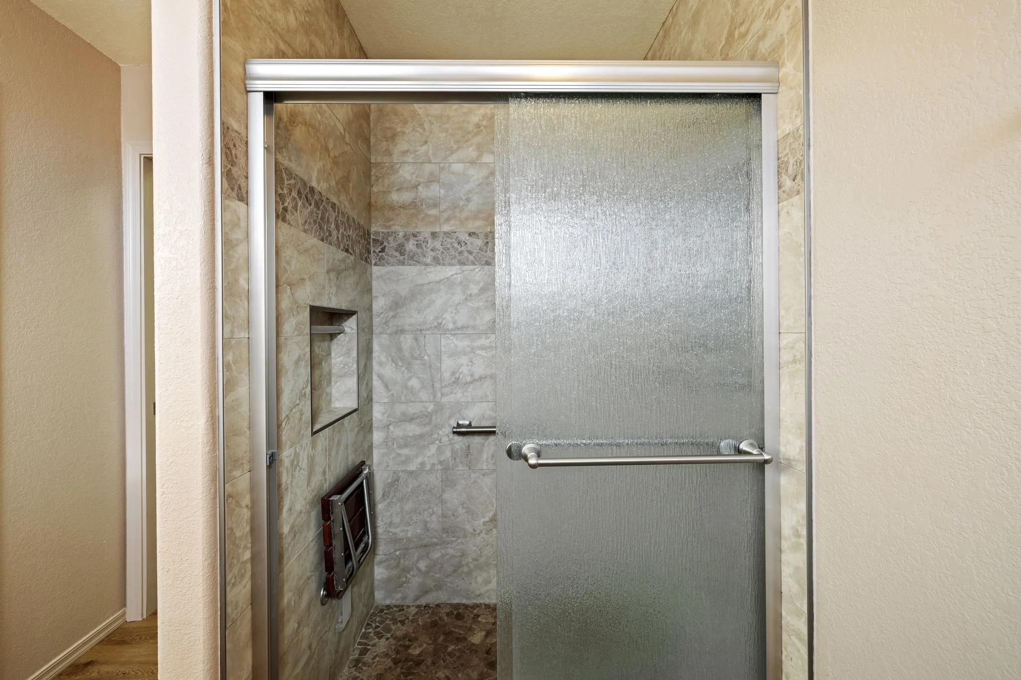 079-Primary Bathroom.jpg