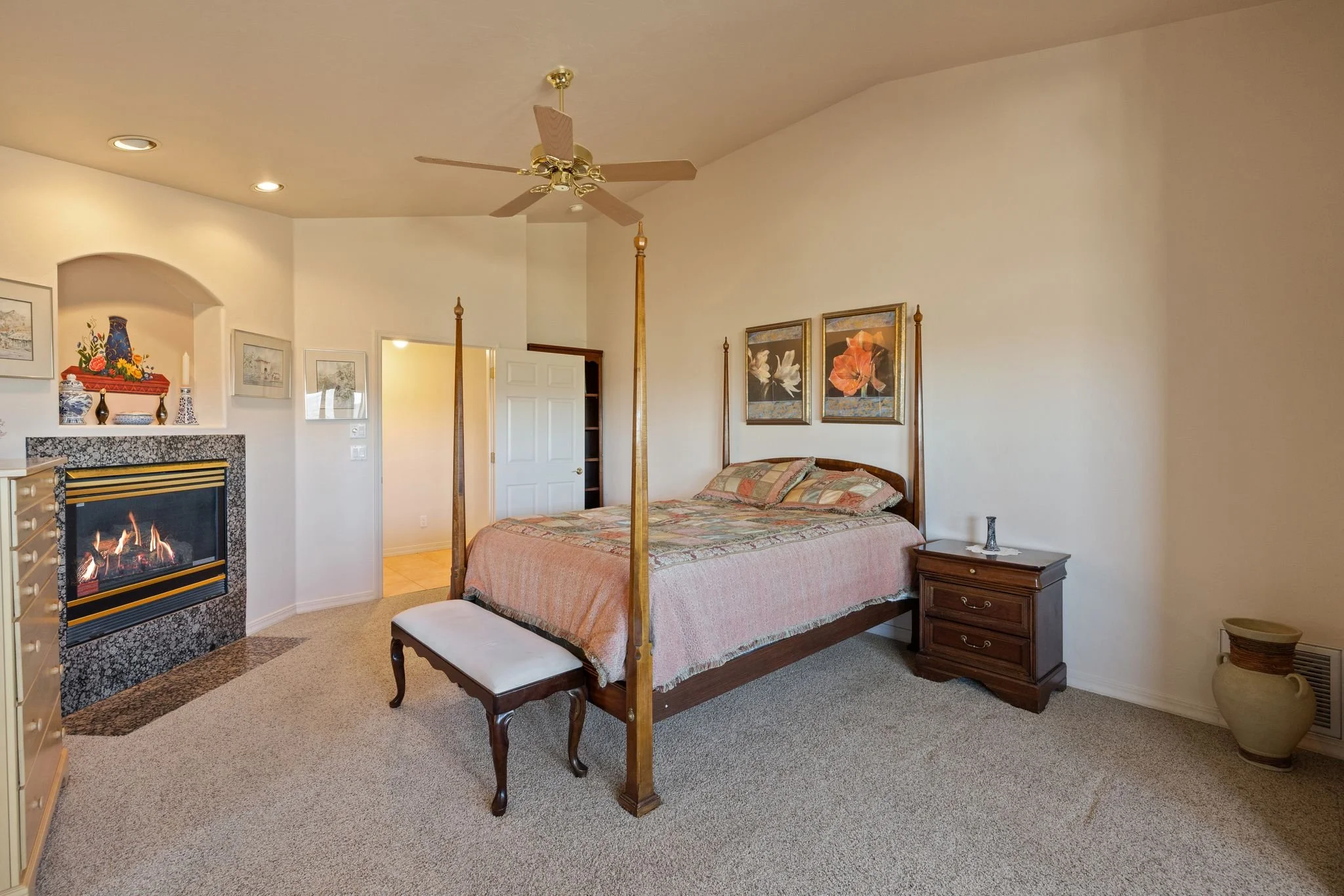 164-Primary Bedroom.jpg