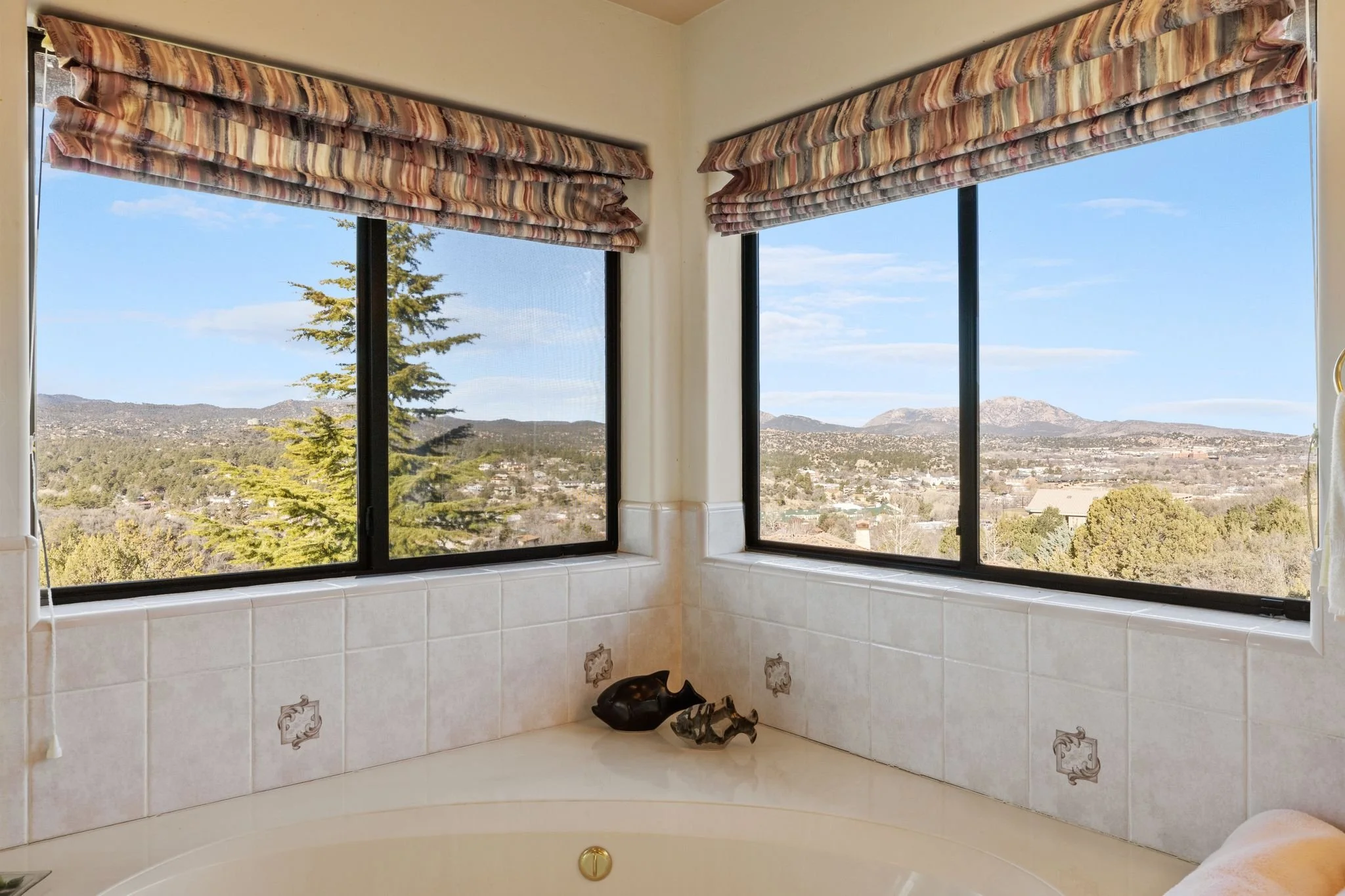 194-Primary Bathroom.jpg