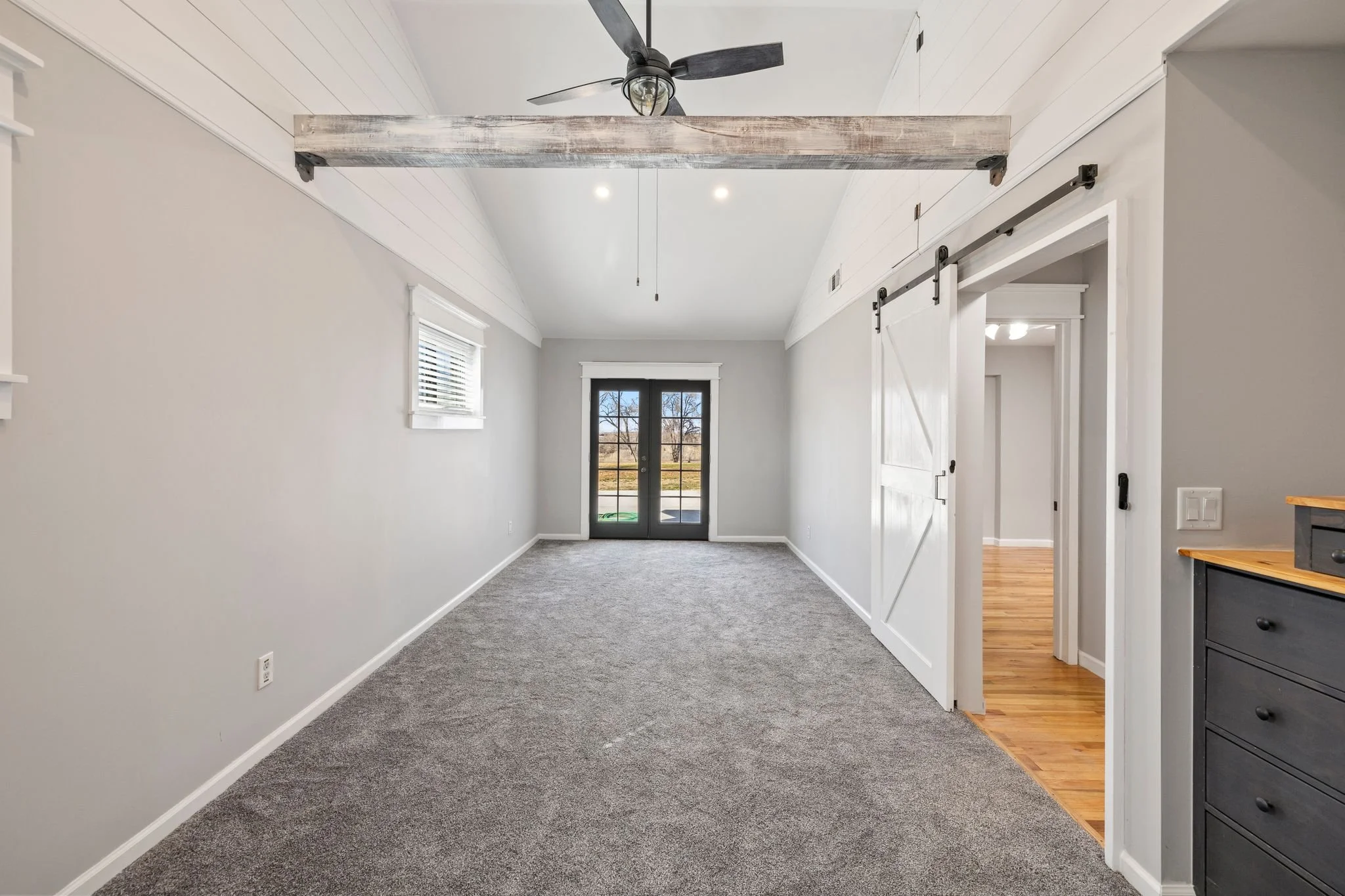 154-Primary Bedroom.jpg