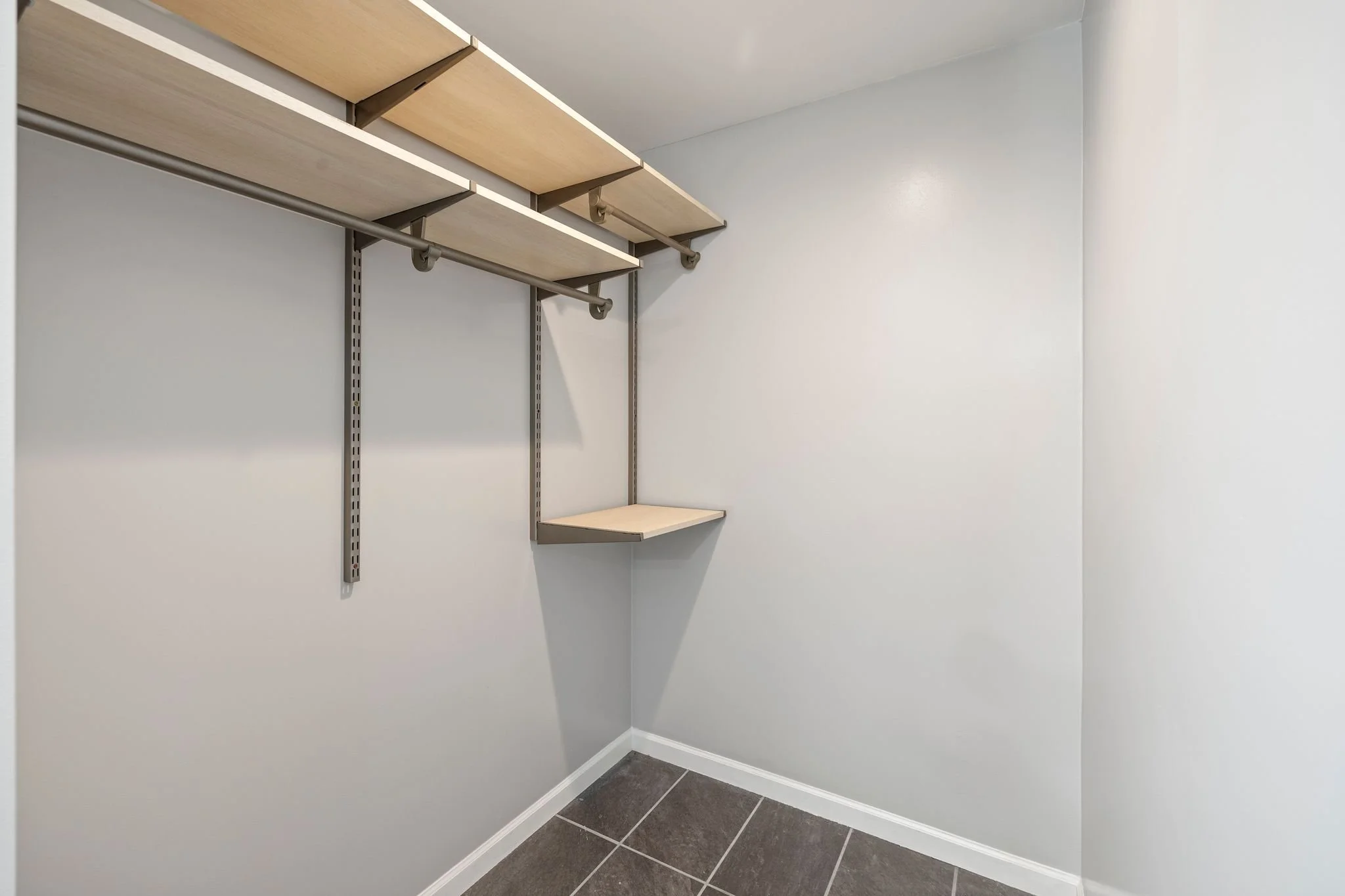 165-Primary Closet.jpg