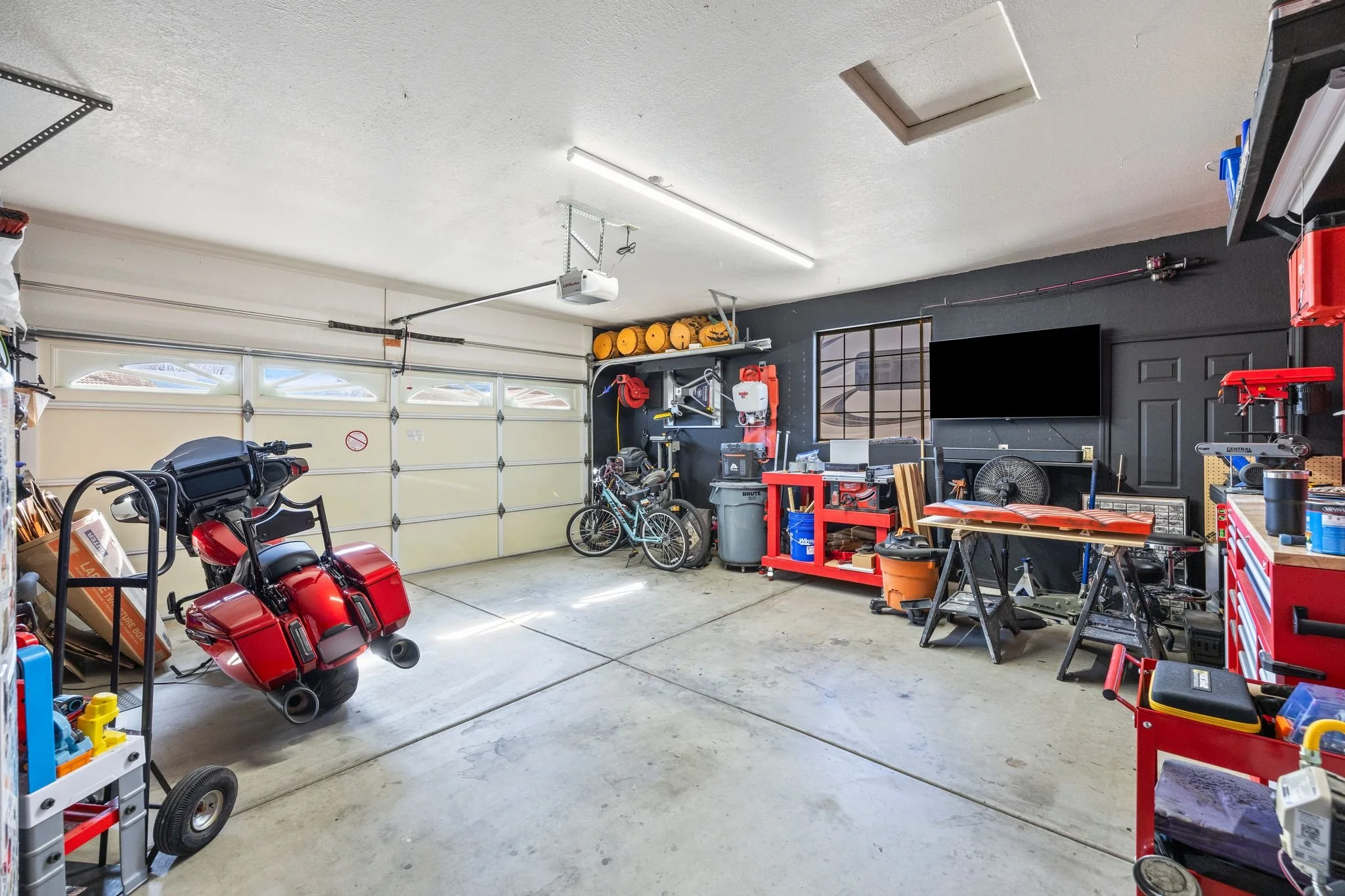 074-Garage.jpg