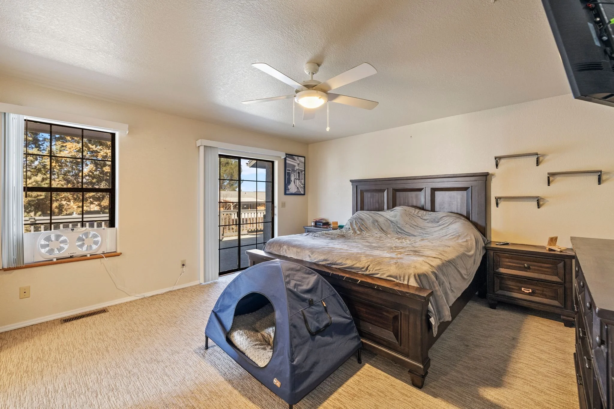 115-Primary Bedroom.jpg