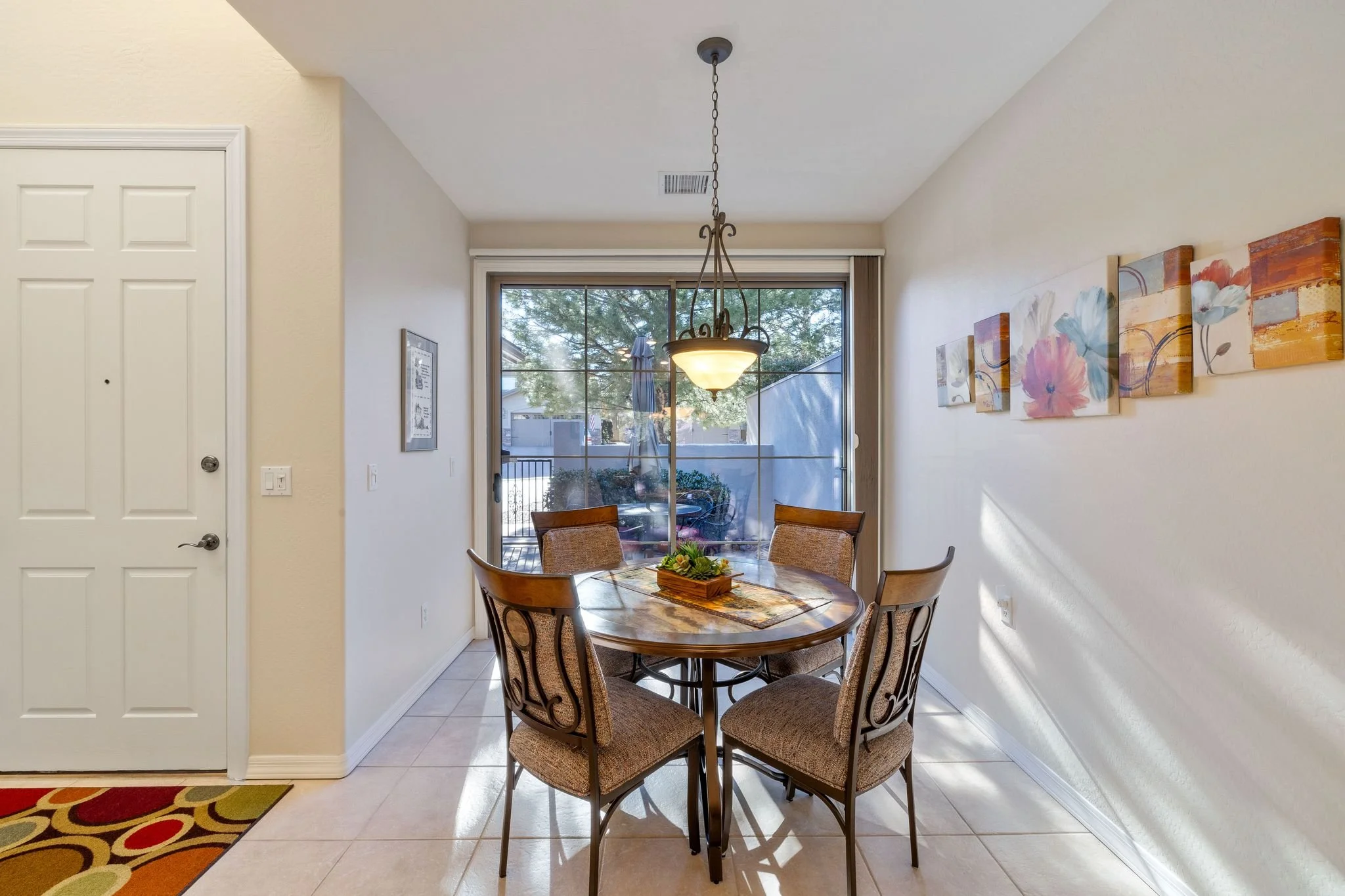 039-Breakfast Nook.jpg